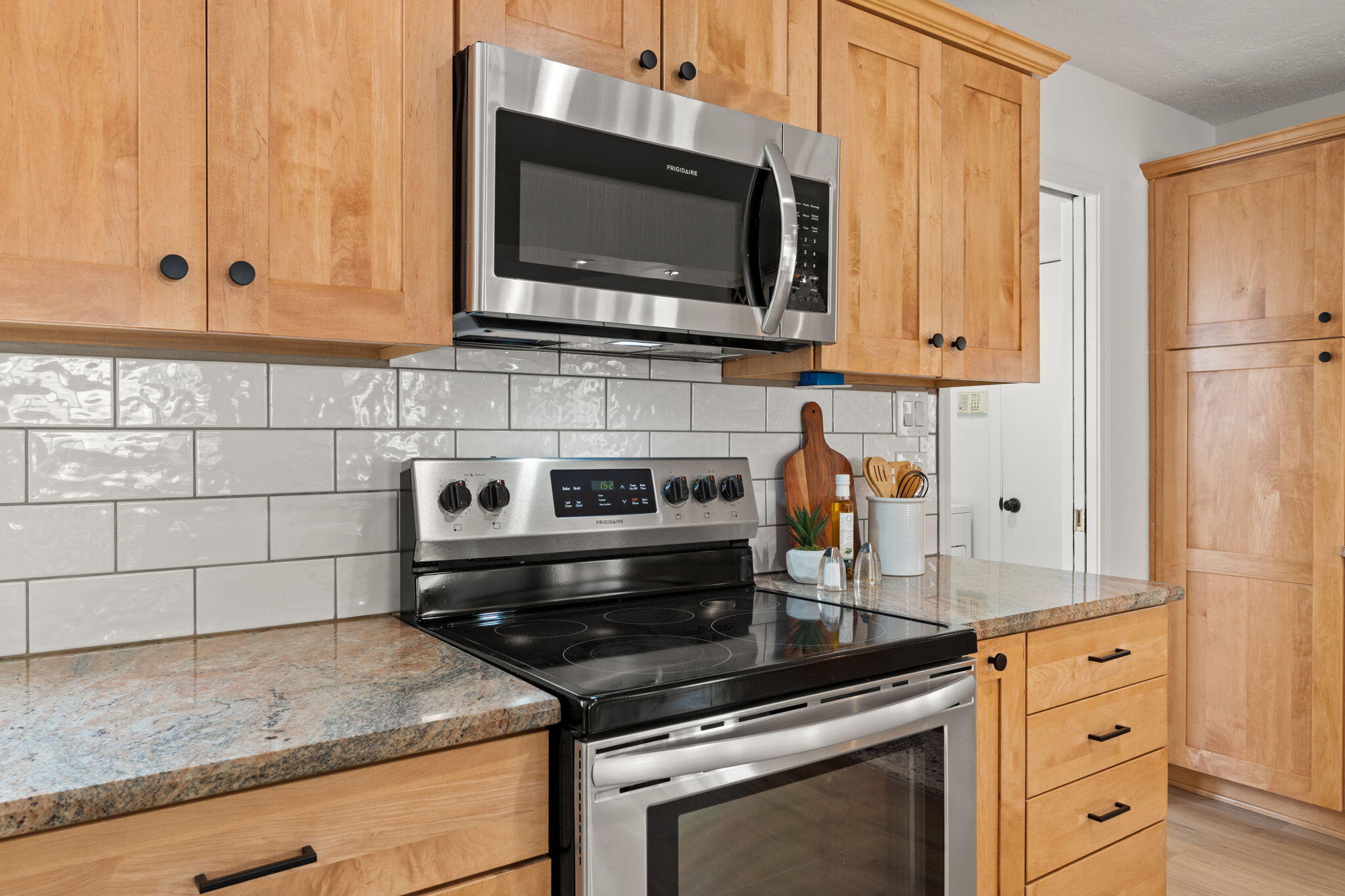 3004 Camino De La Sierra NE