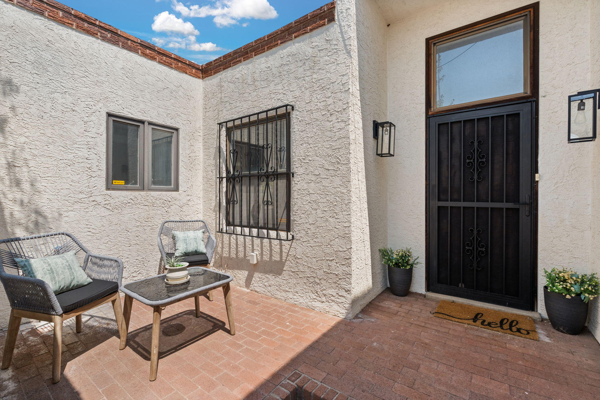 3004 Camino De La Sierra NE