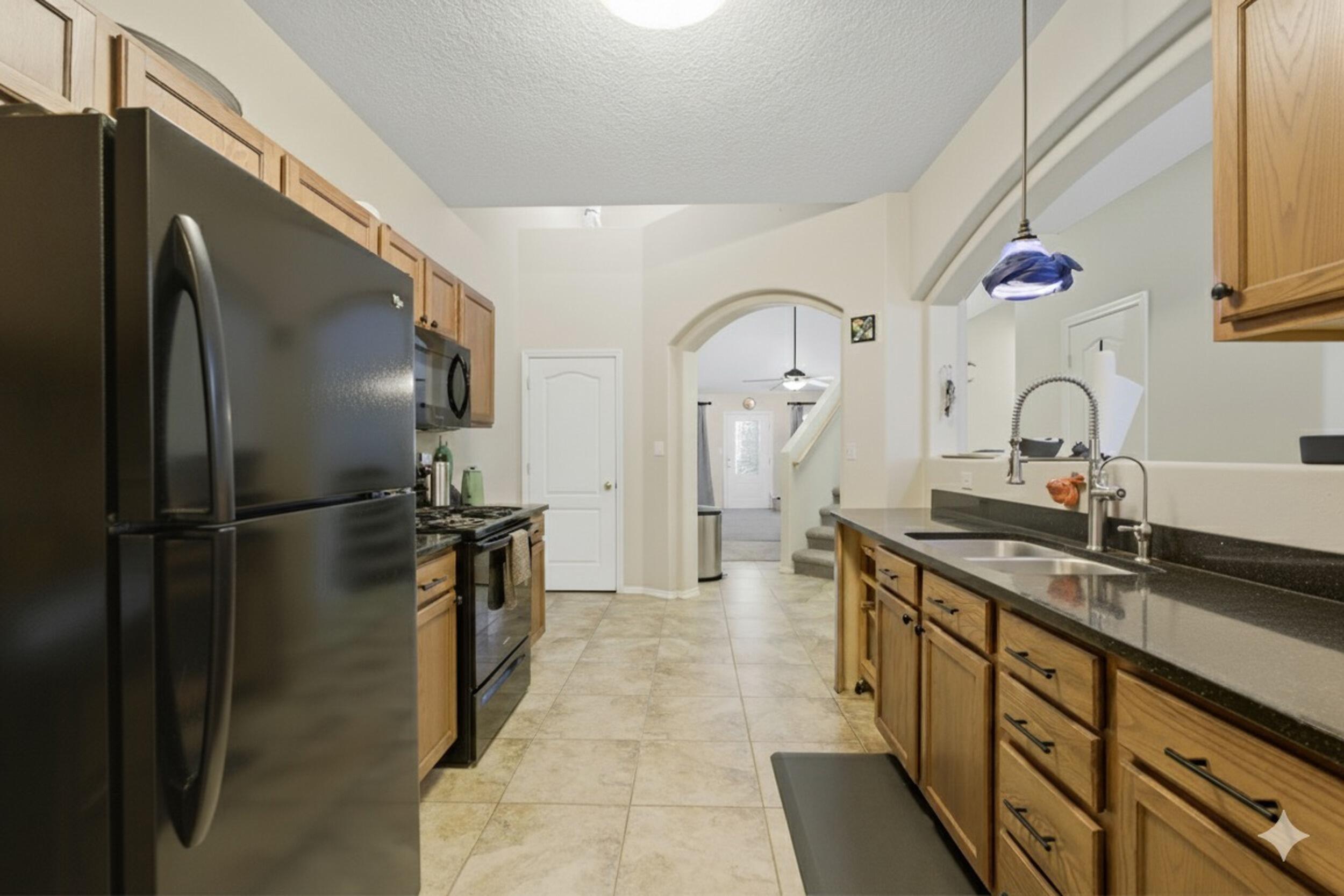 804 TUMULUS Drive NW