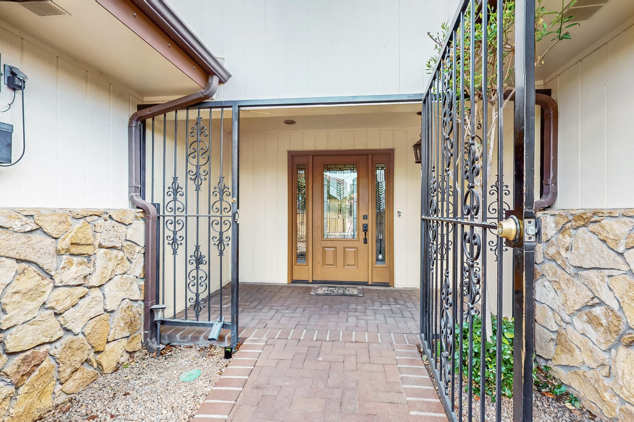 12412 CHELWOOD Trail NE