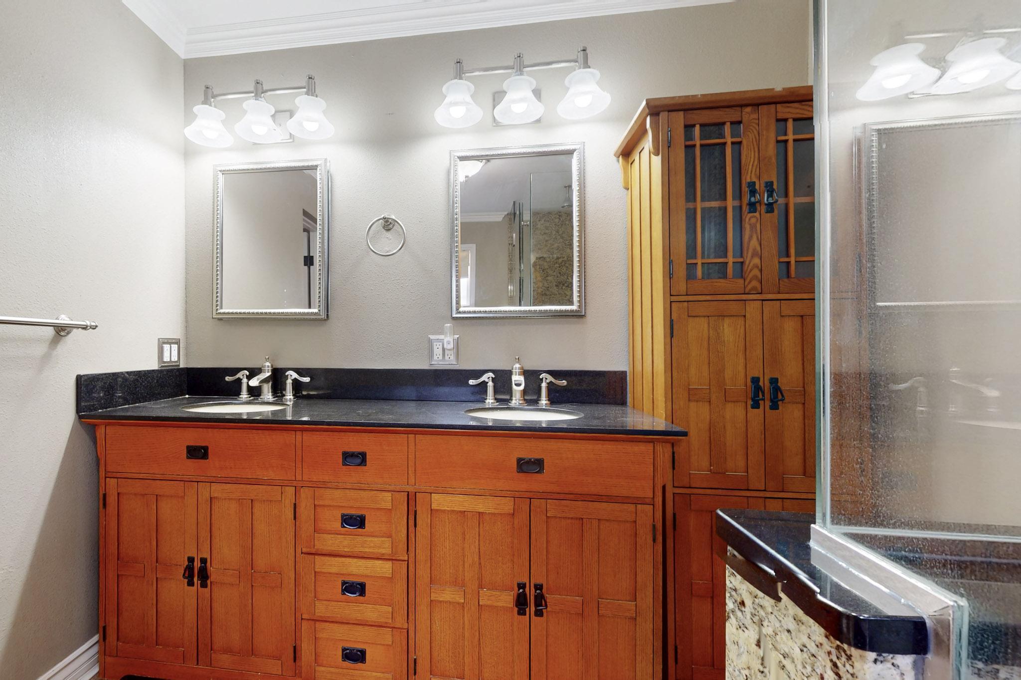 12412 CHELWOOD Trail NE