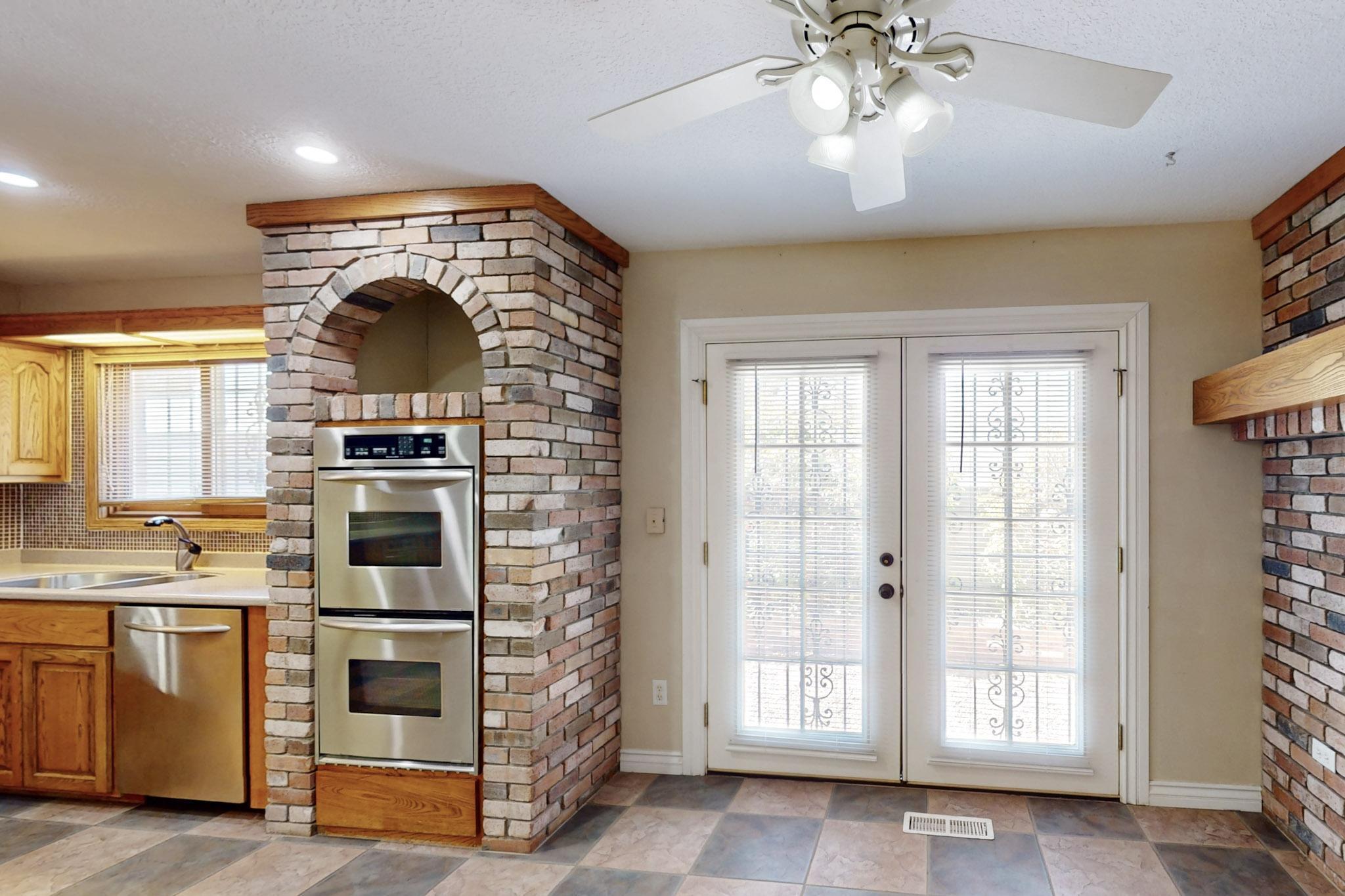 12412 CHELWOOD Trail NE