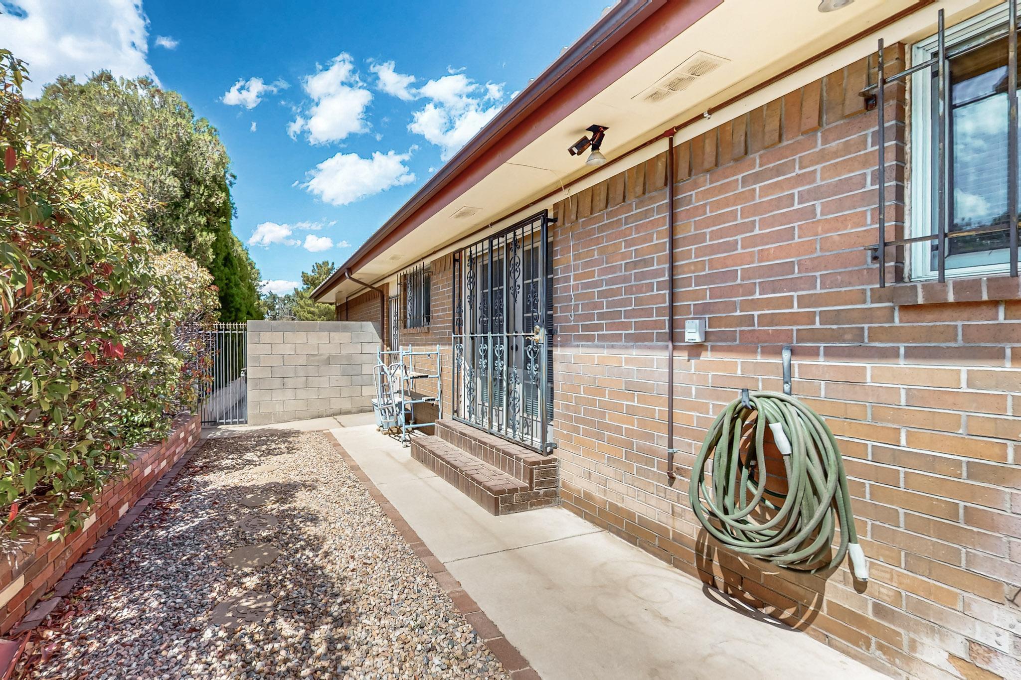 12412 CHELWOOD Trail NE