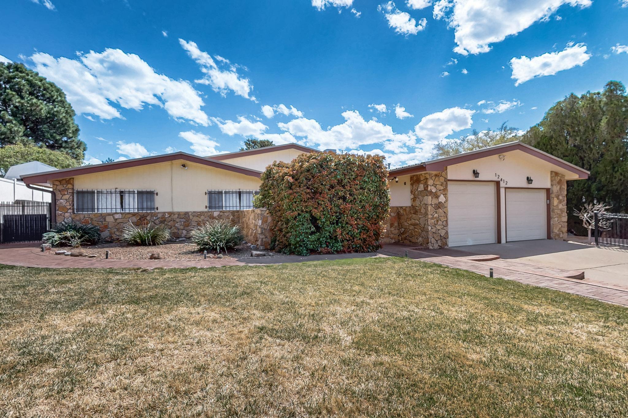 12412 CHELWOOD Trail NE