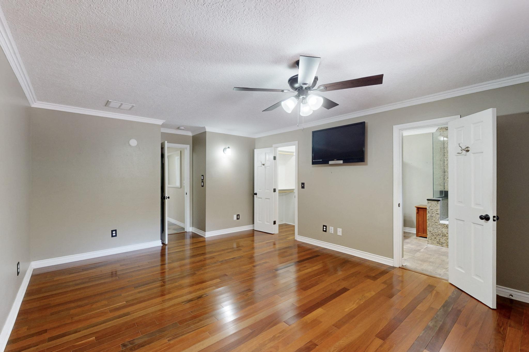 12412 CHELWOOD Trail NE