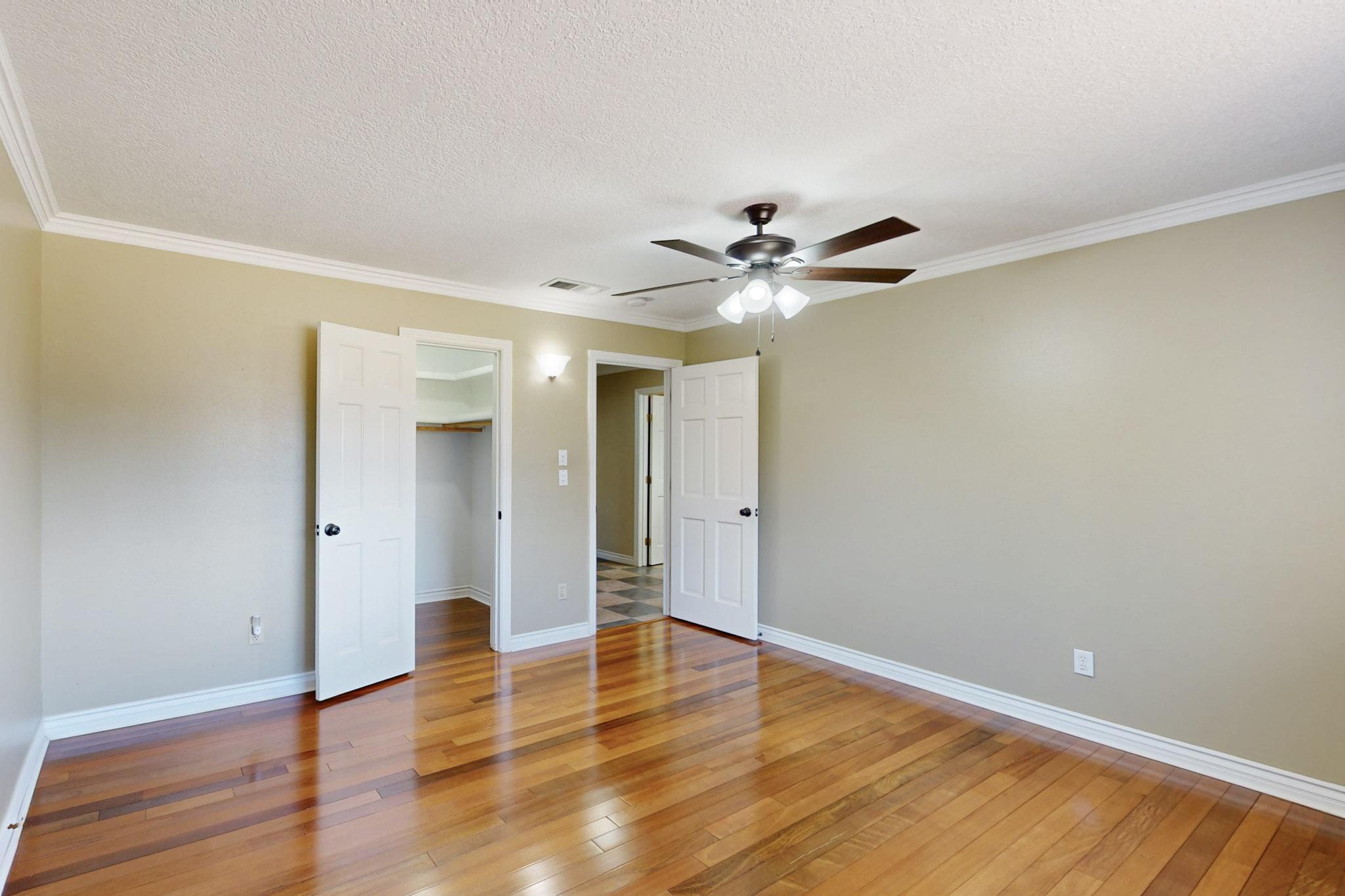 12412 CHELWOOD Trail NE