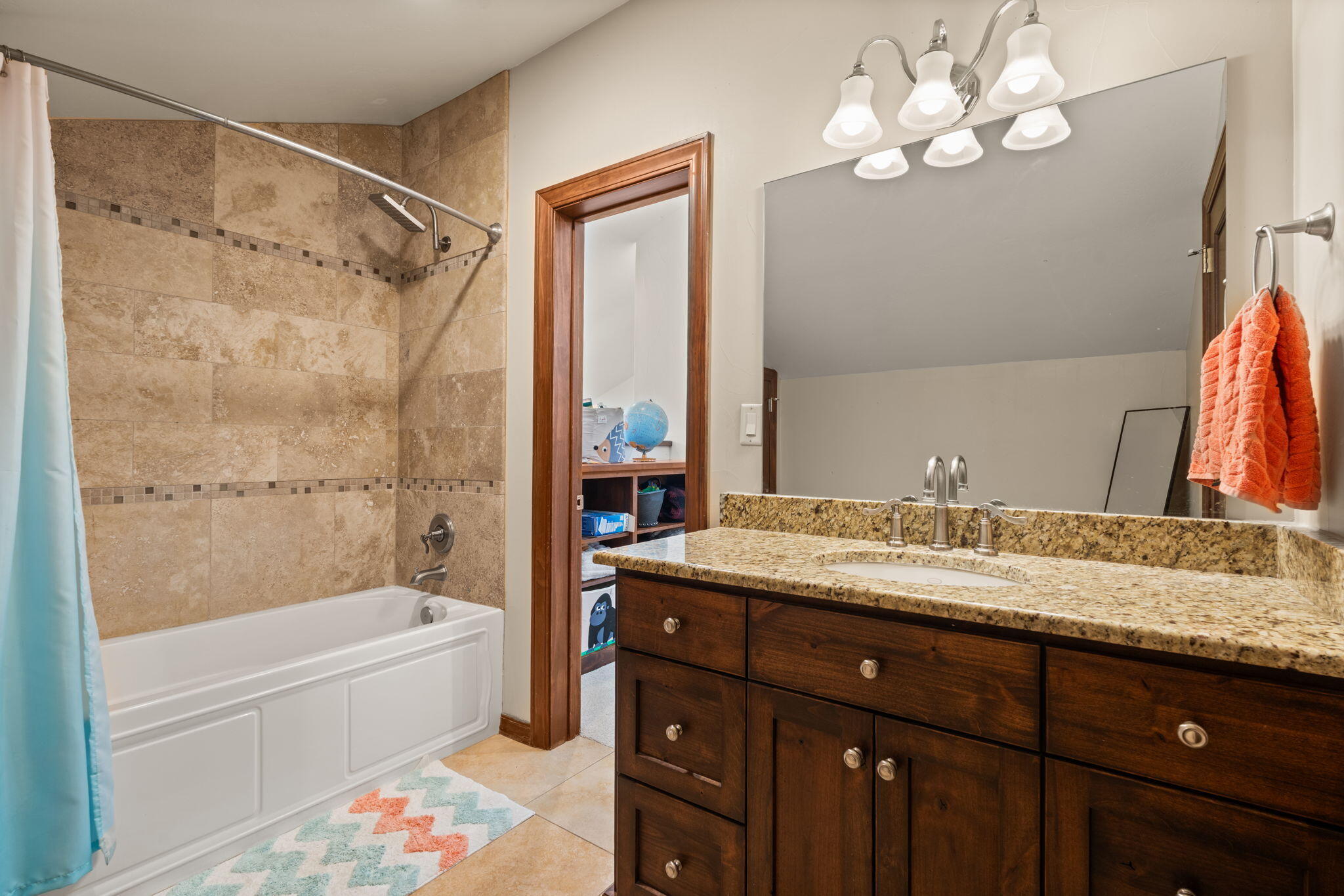 921 CHAMISAL Road NW