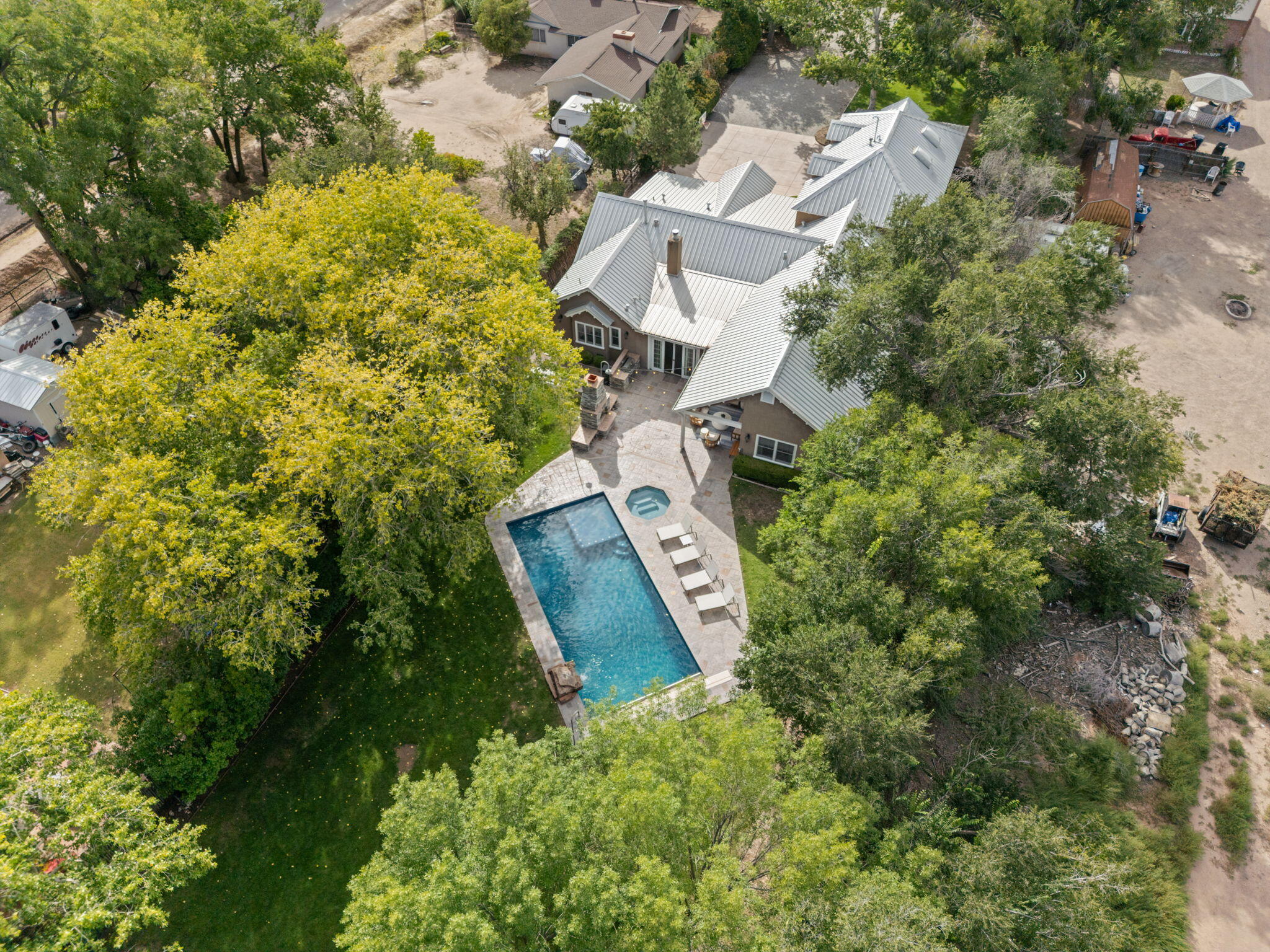 921 CHAMISAL Road NW