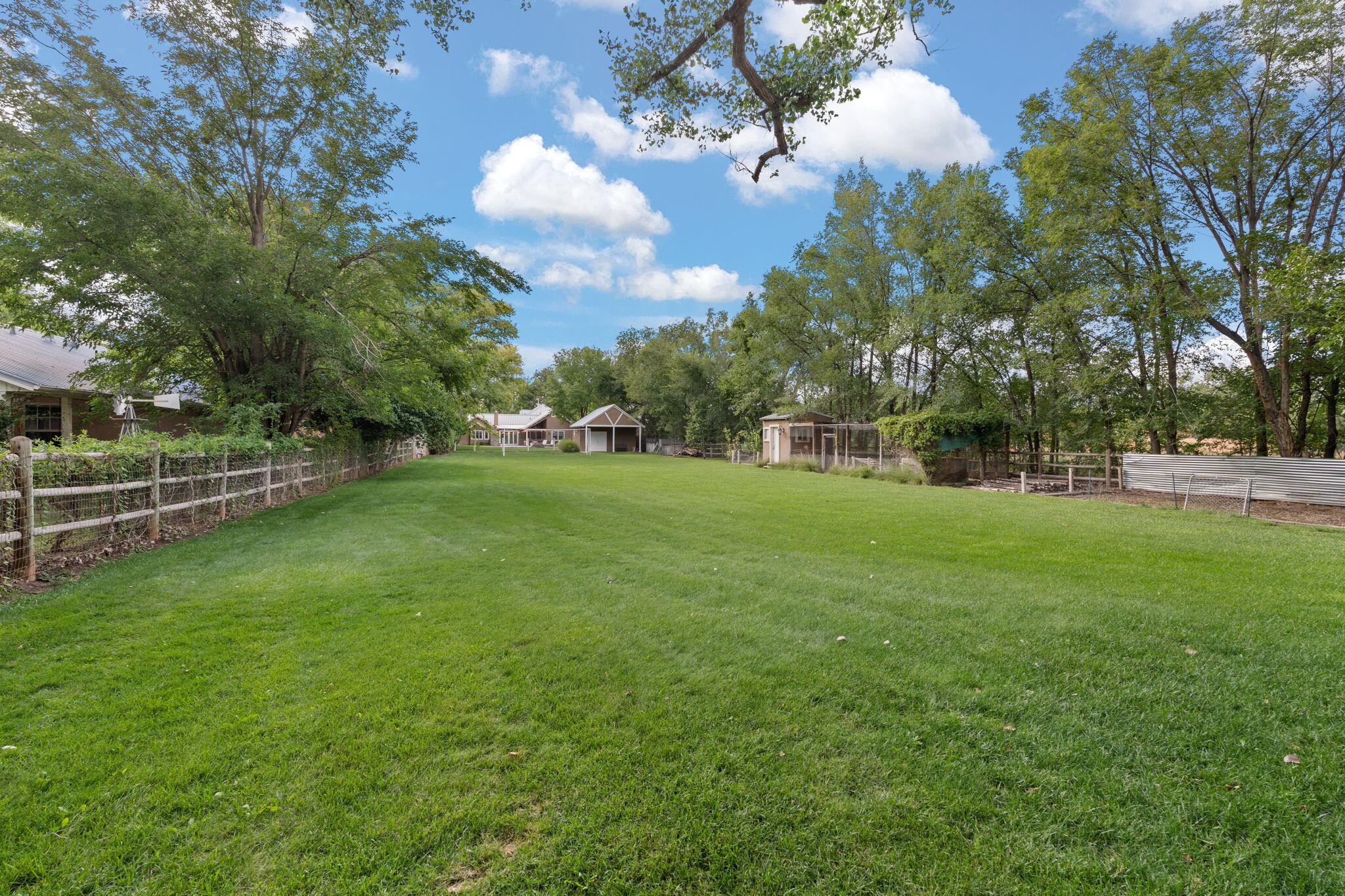 921 CHAMISAL Road NW