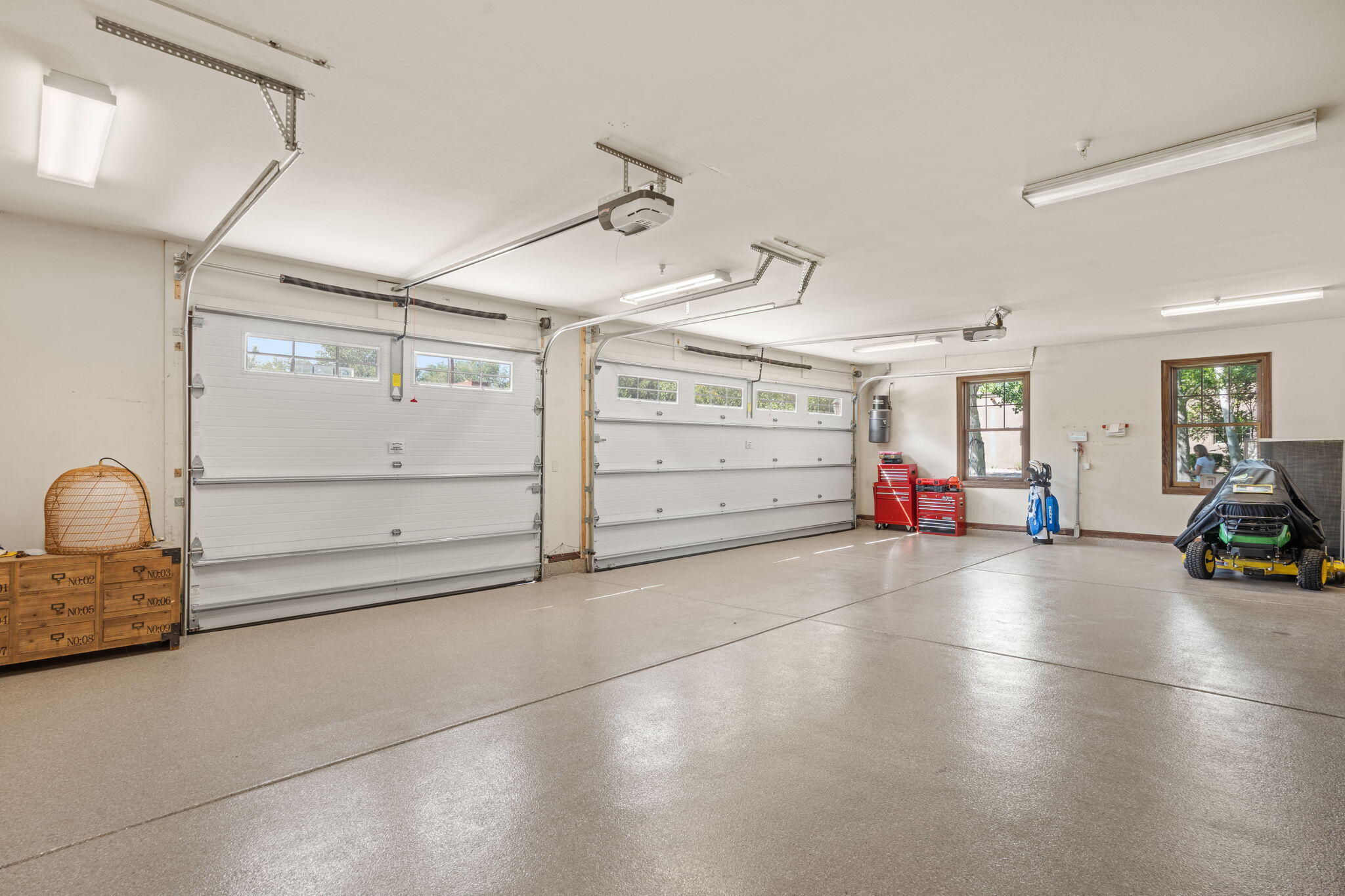 921 CHAMISAL Road NW