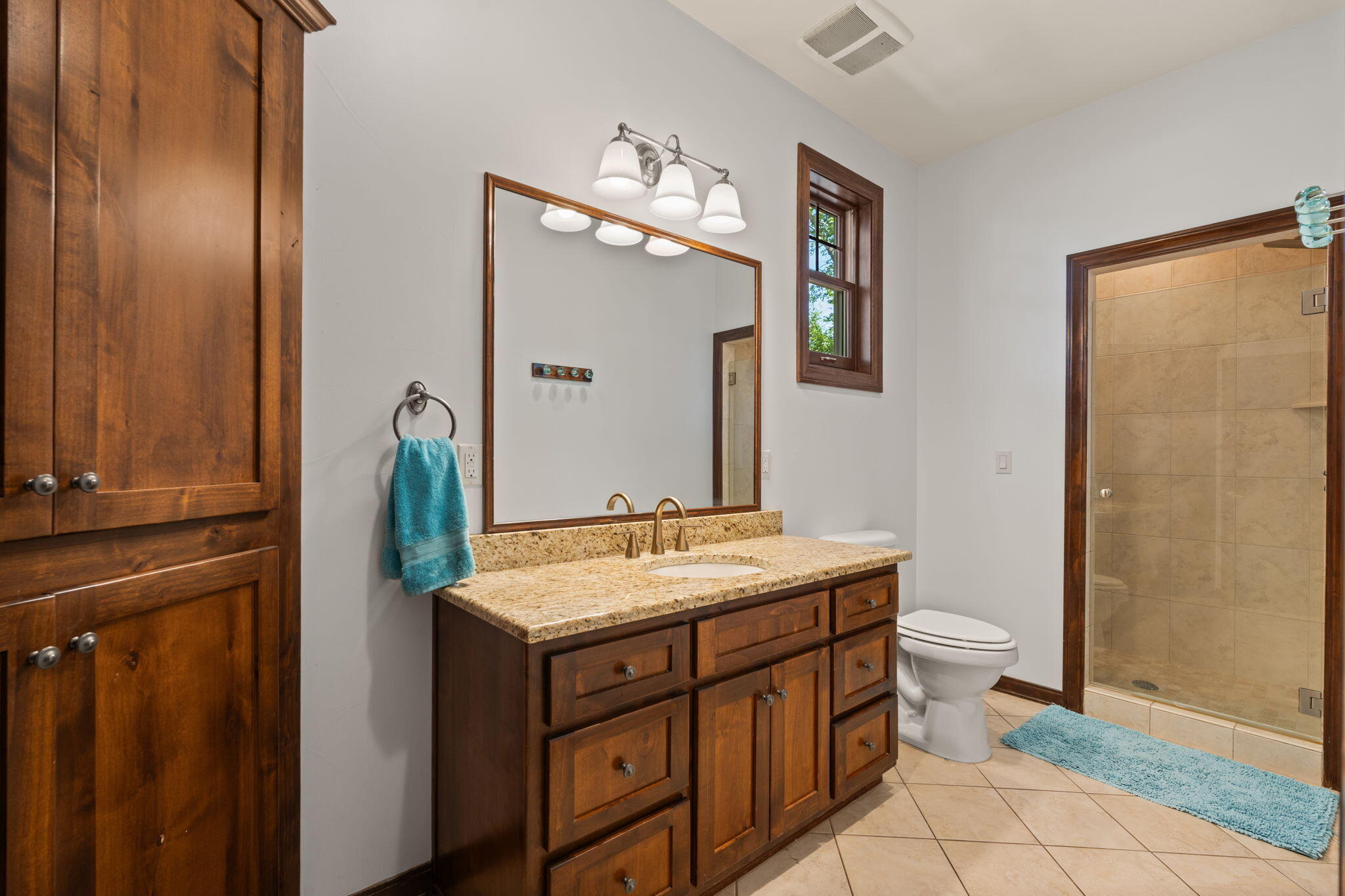 921 CHAMISAL Road NW