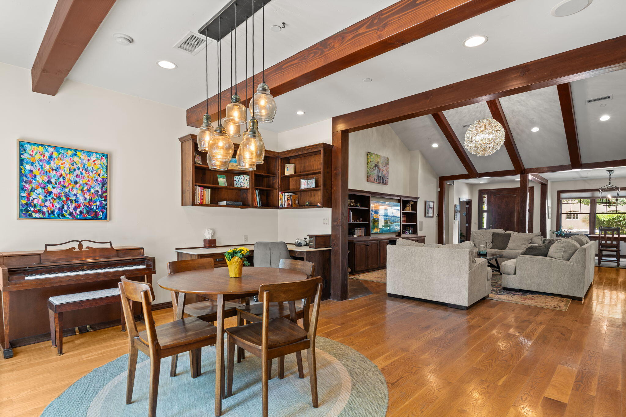 921 CHAMISAL Road NW