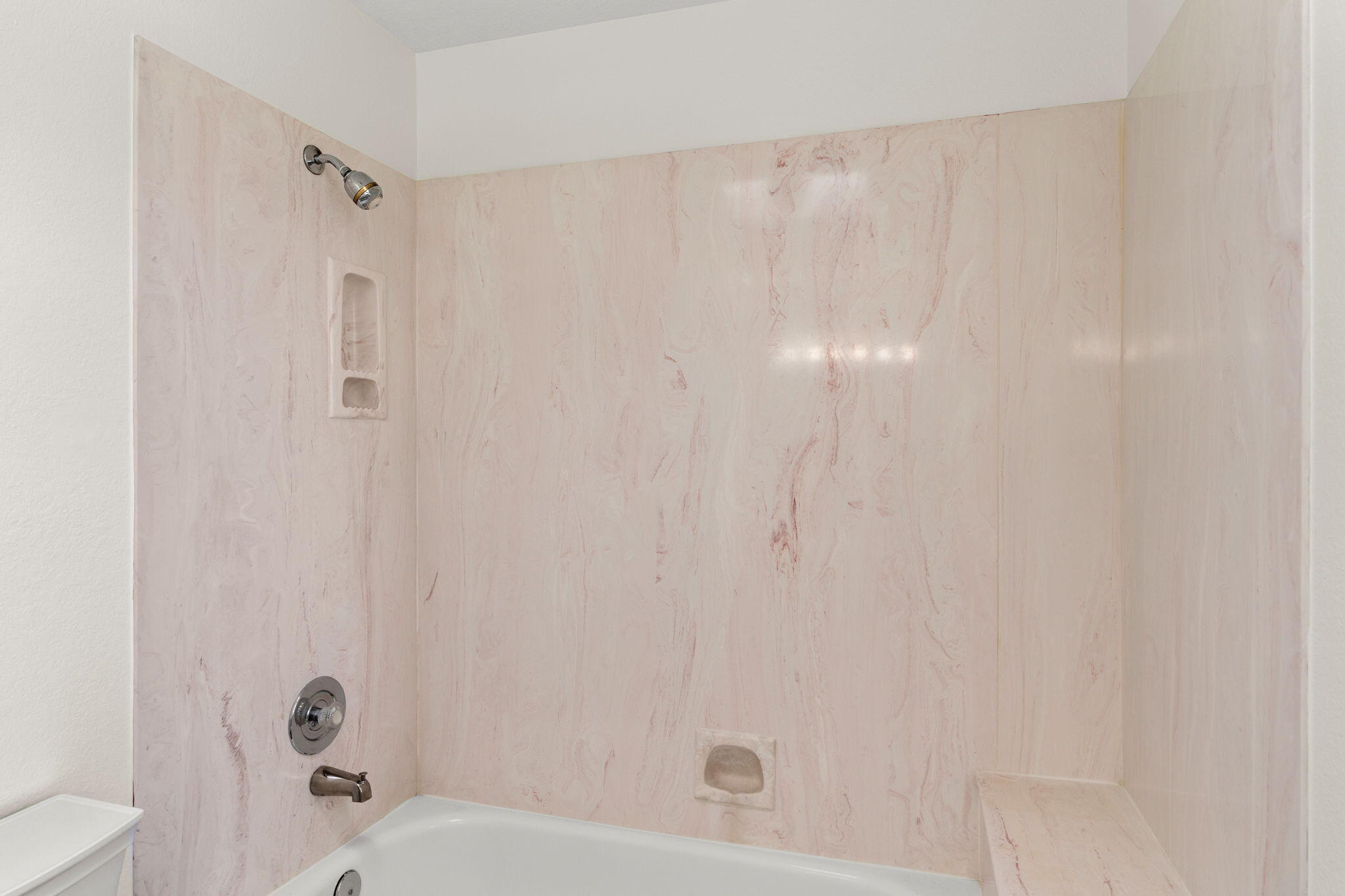 5136 ROANOKE Avenue NW