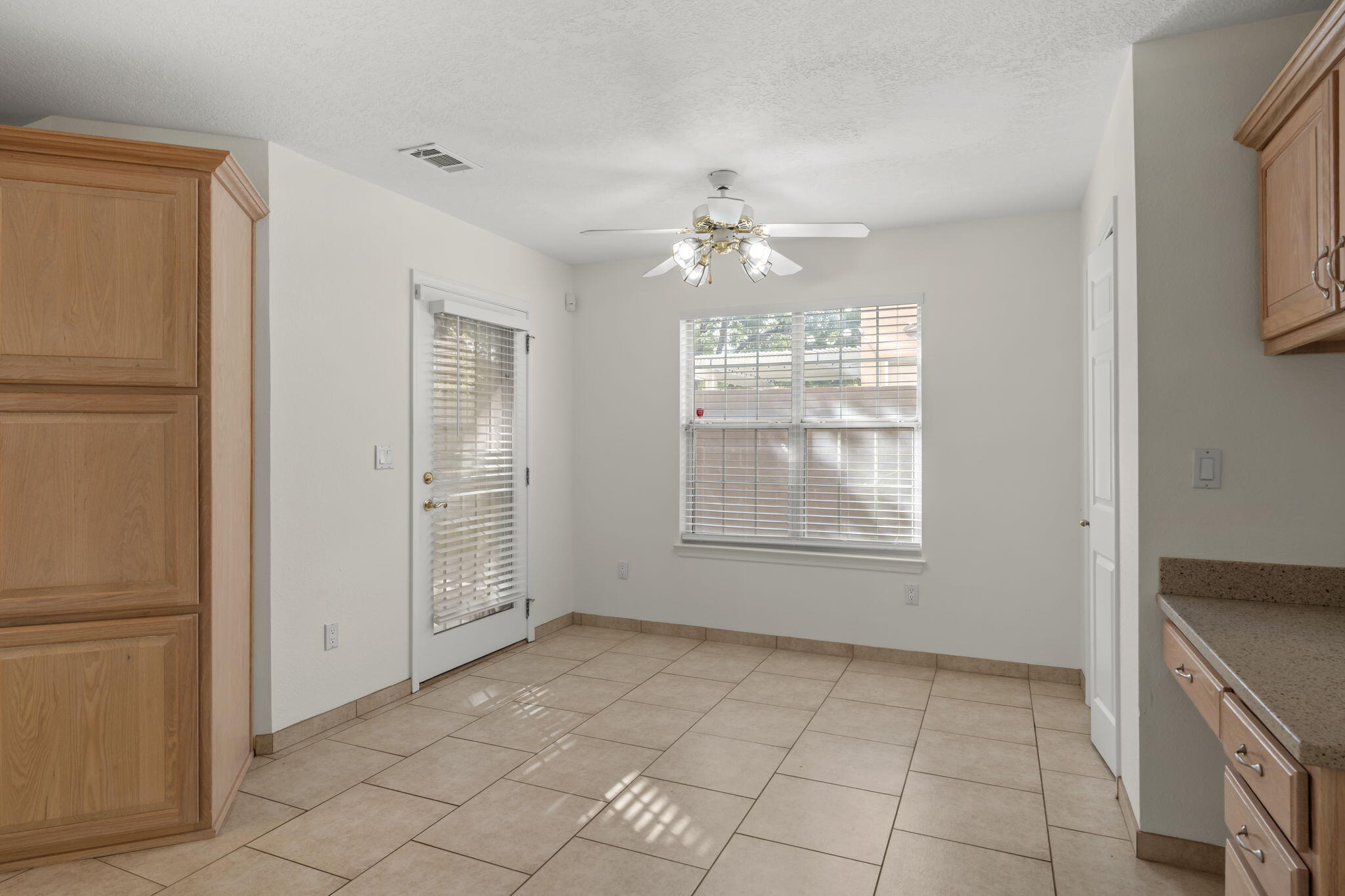 5136 ROANOKE Avenue NW