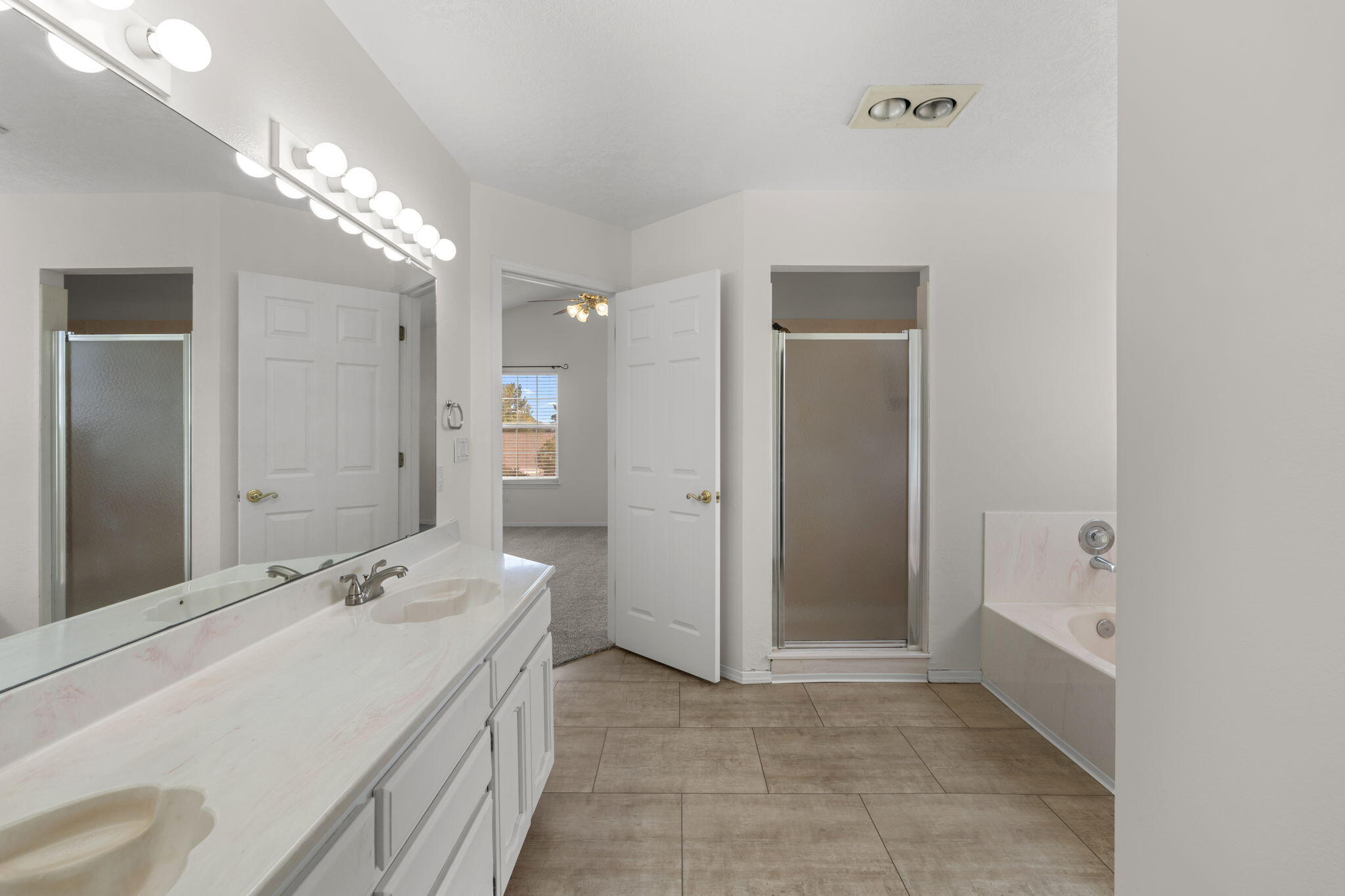 5136 ROANOKE Avenue NW