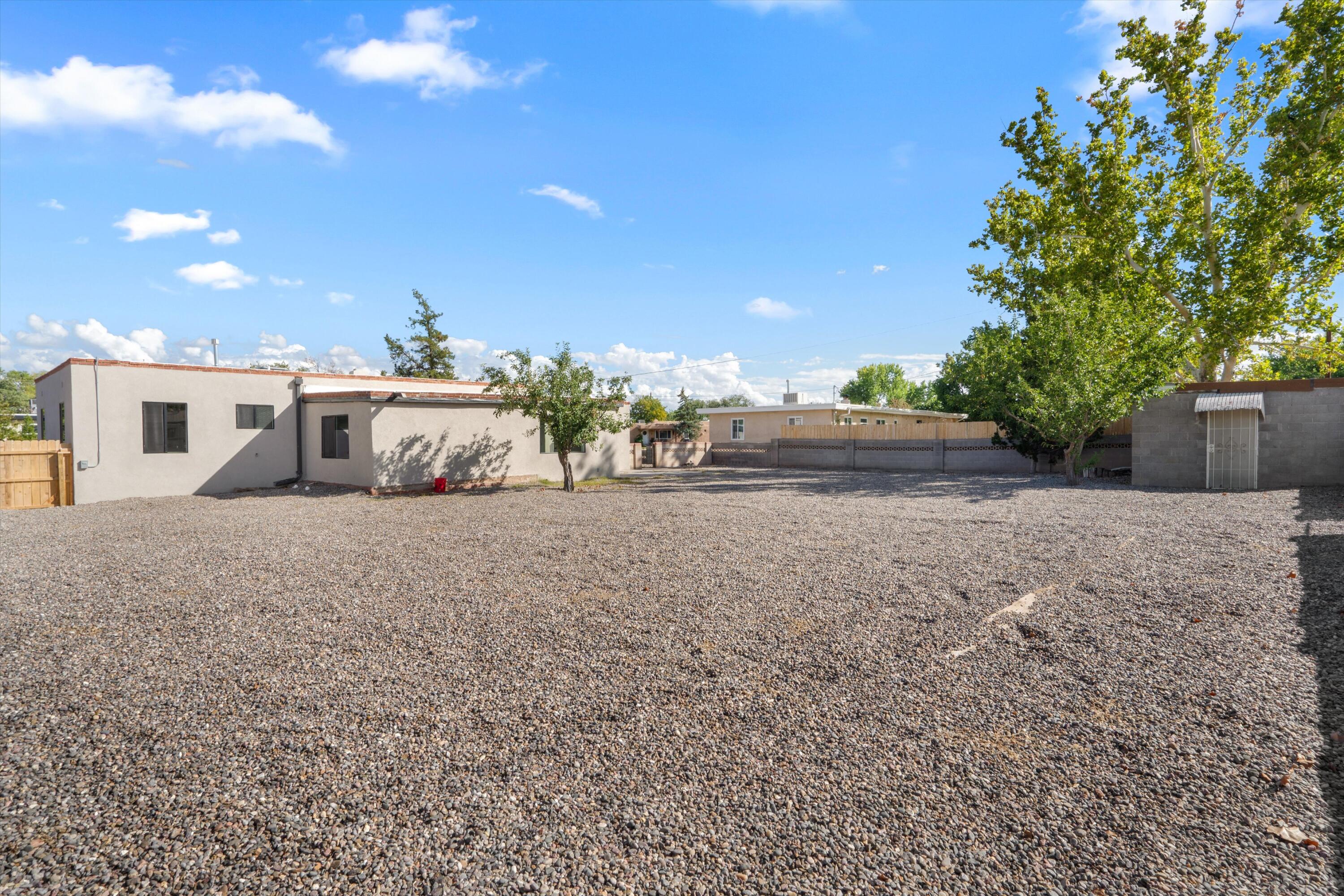 3209 VALLEY HAVEN Court NW