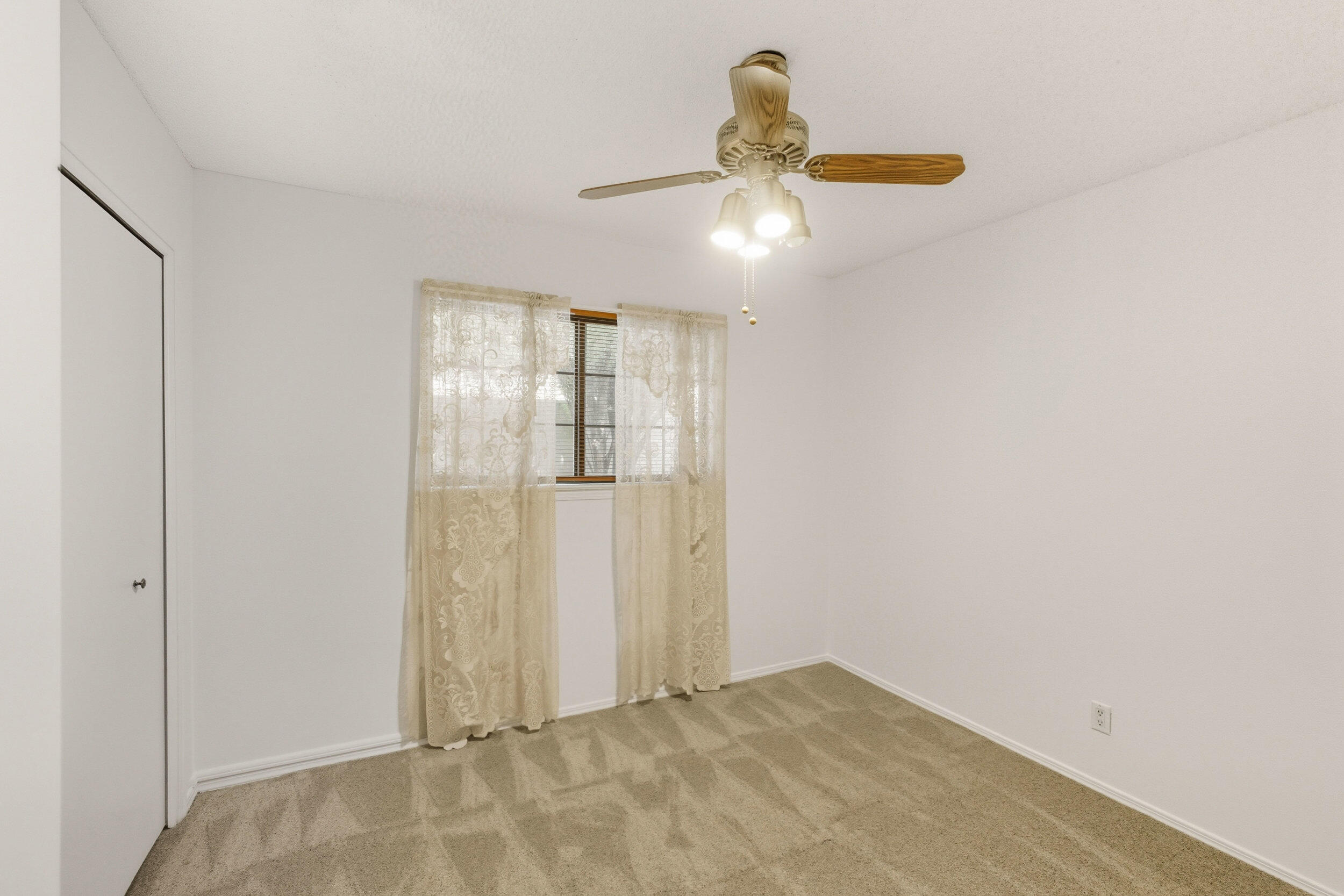 3824 Tracy Street NE