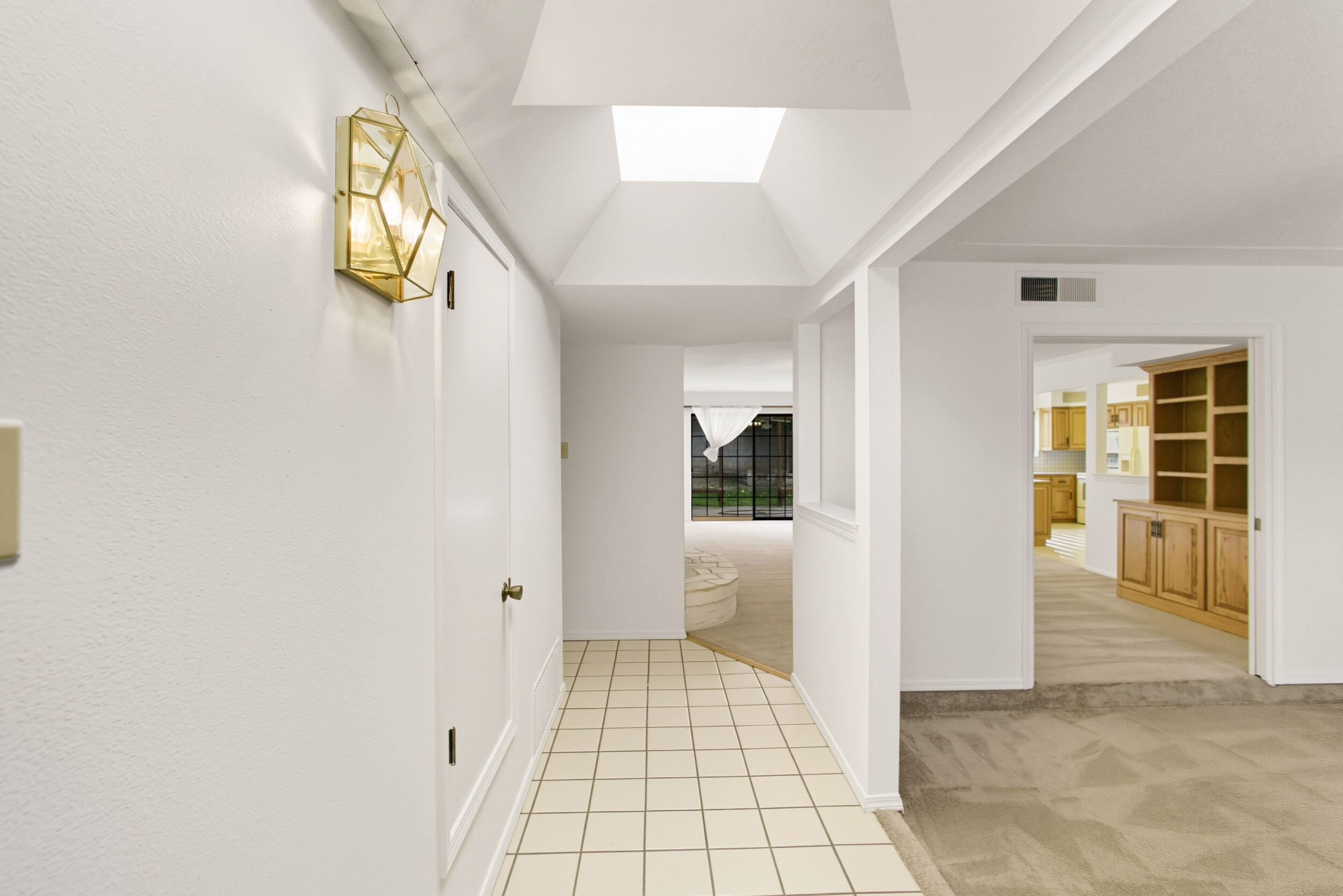 3824 Tracy Street NE