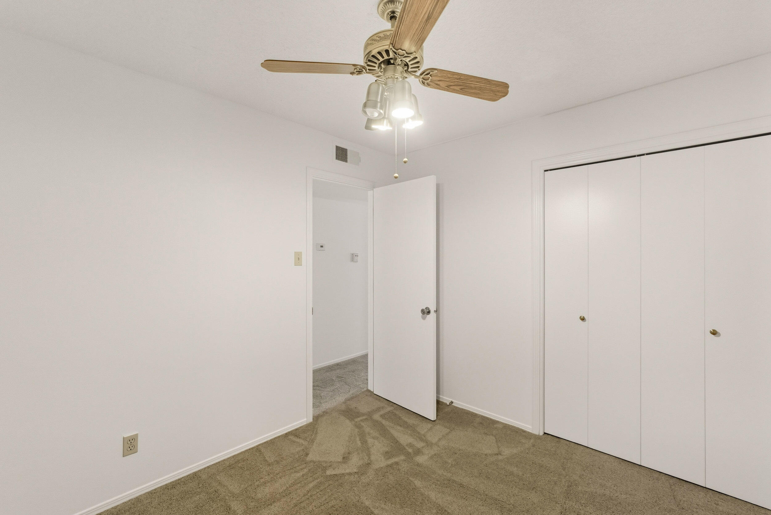 3824 Tracy Street NE