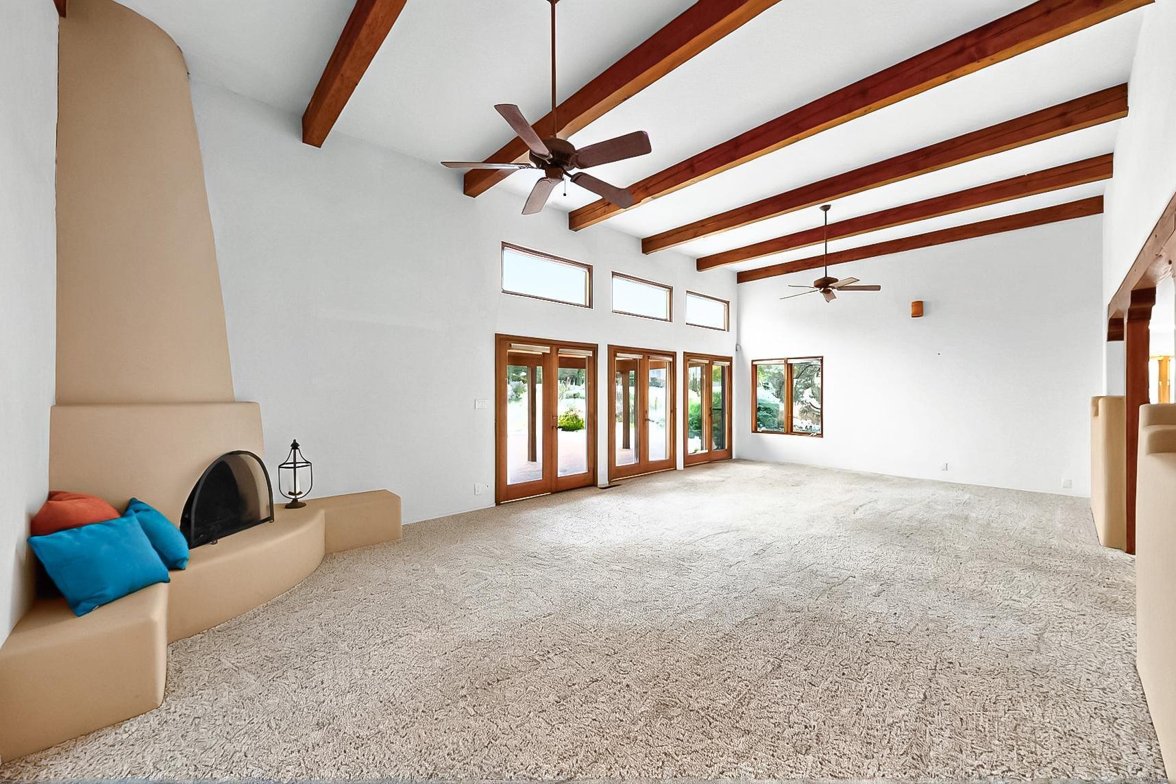 1704 QUAIL RUN Court NE