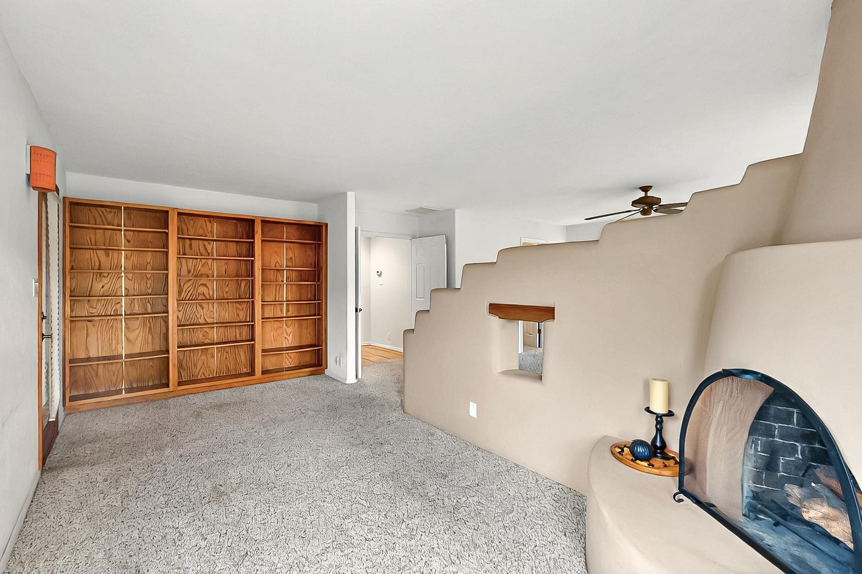 1704 QUAIL RUN Court NE