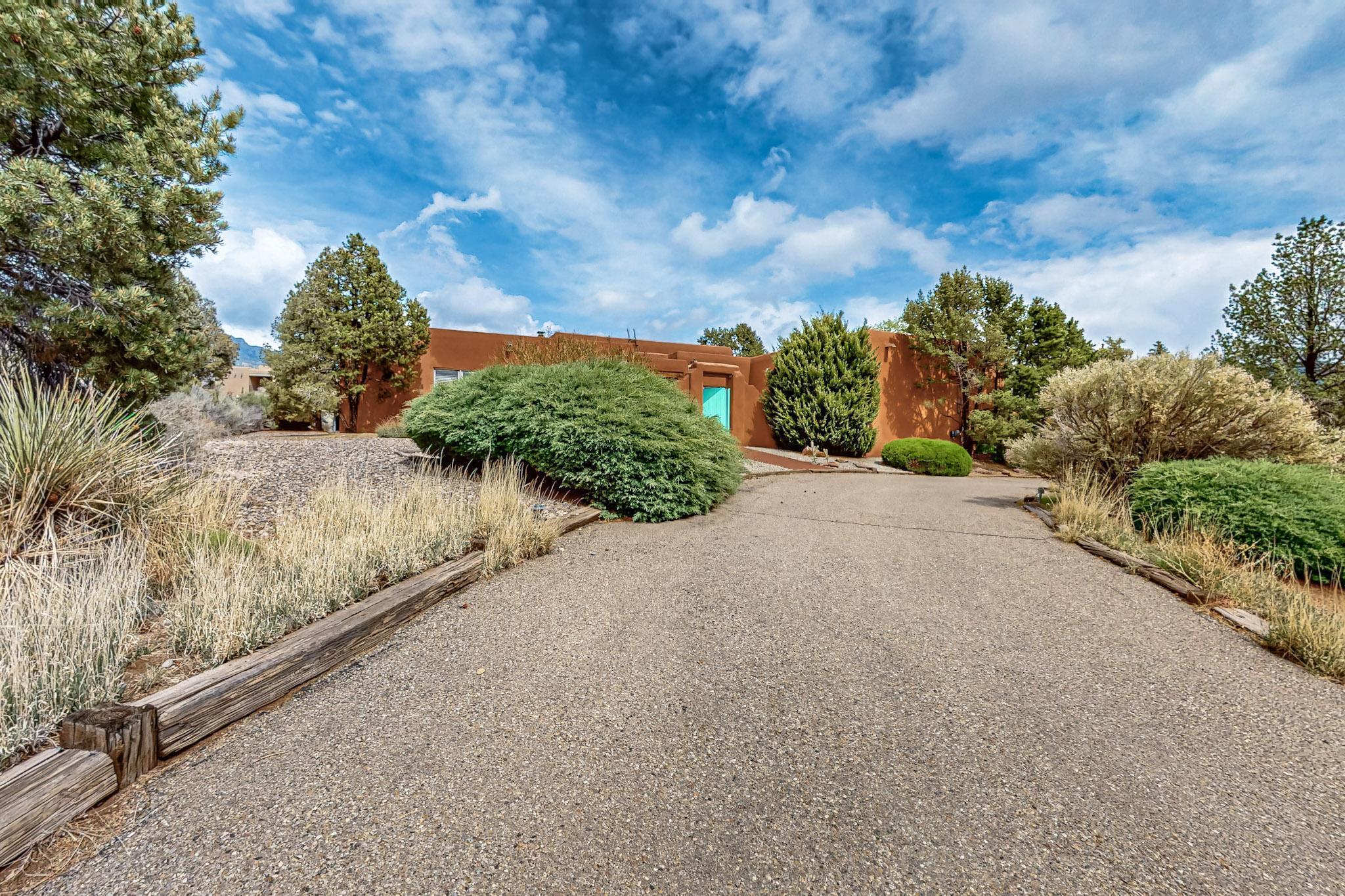 1704 QUAIL RUN Court NE