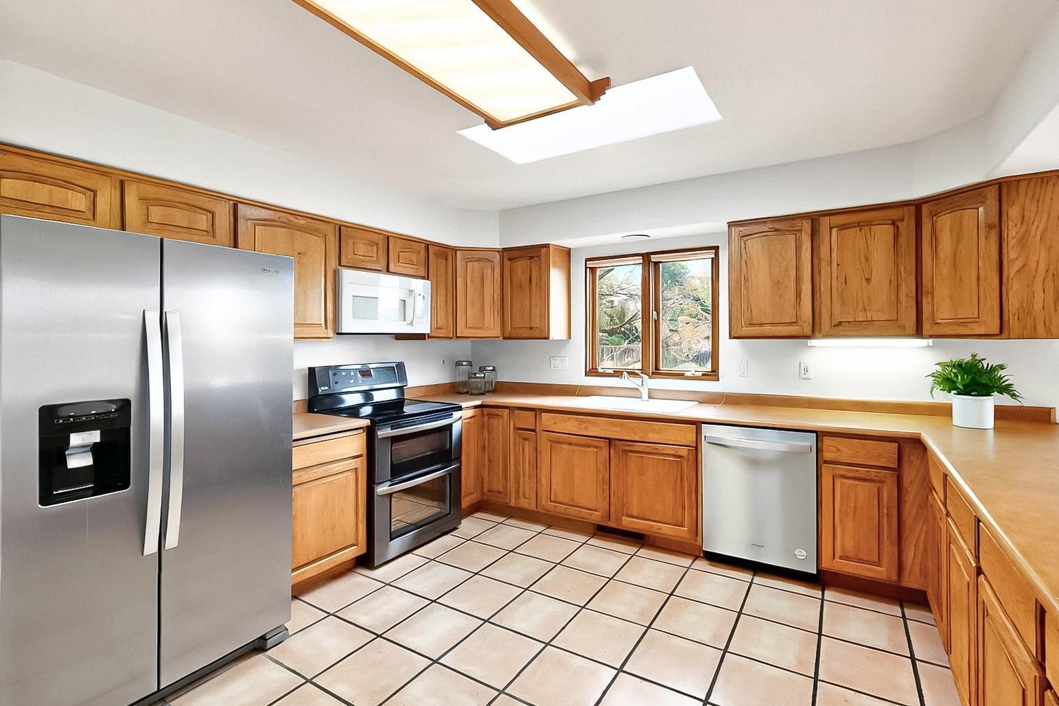 1704 QUAIL RUN Court NE