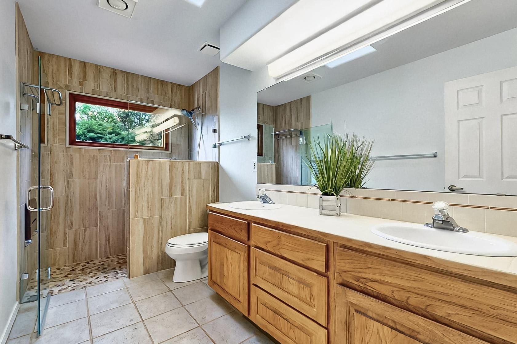 1704 QUAIL RUN Court NE