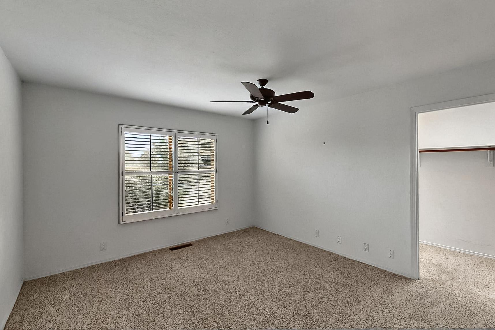 1704 QUAIL RUN Court NE