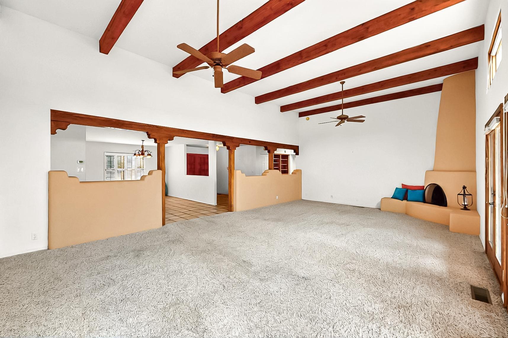 1704 QUAIL RUN Court NE