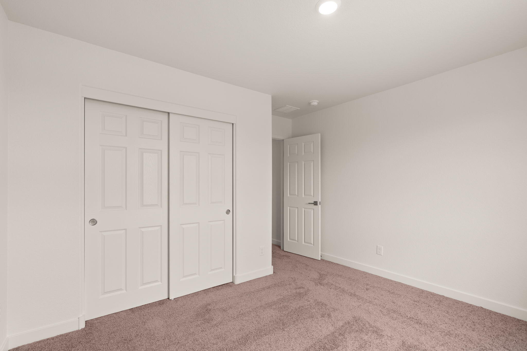 1545 Rawhide Loop NE