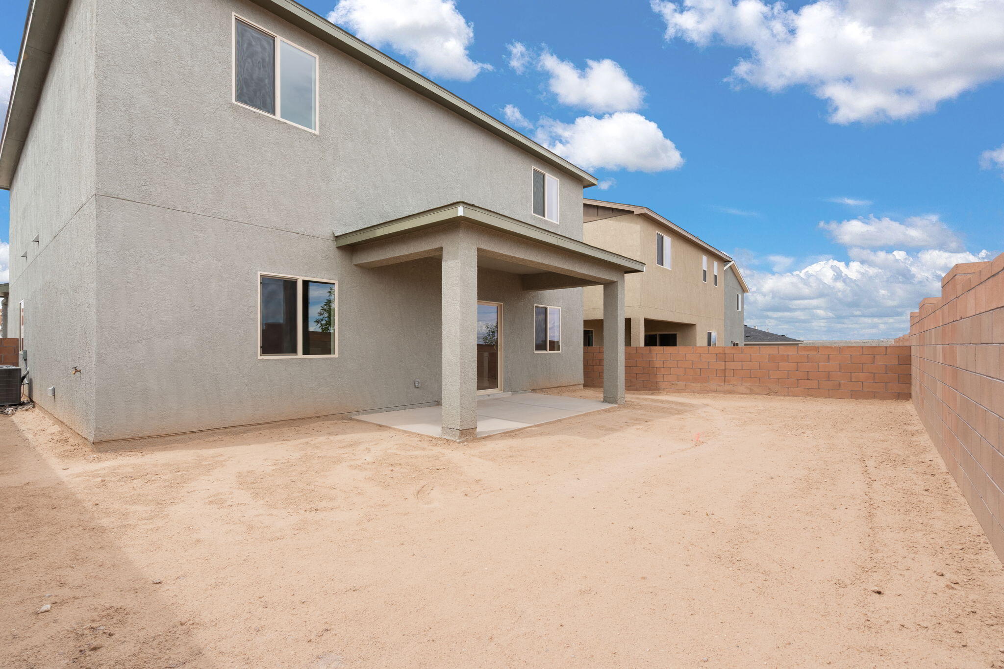 1545 Rawhide Loop NE