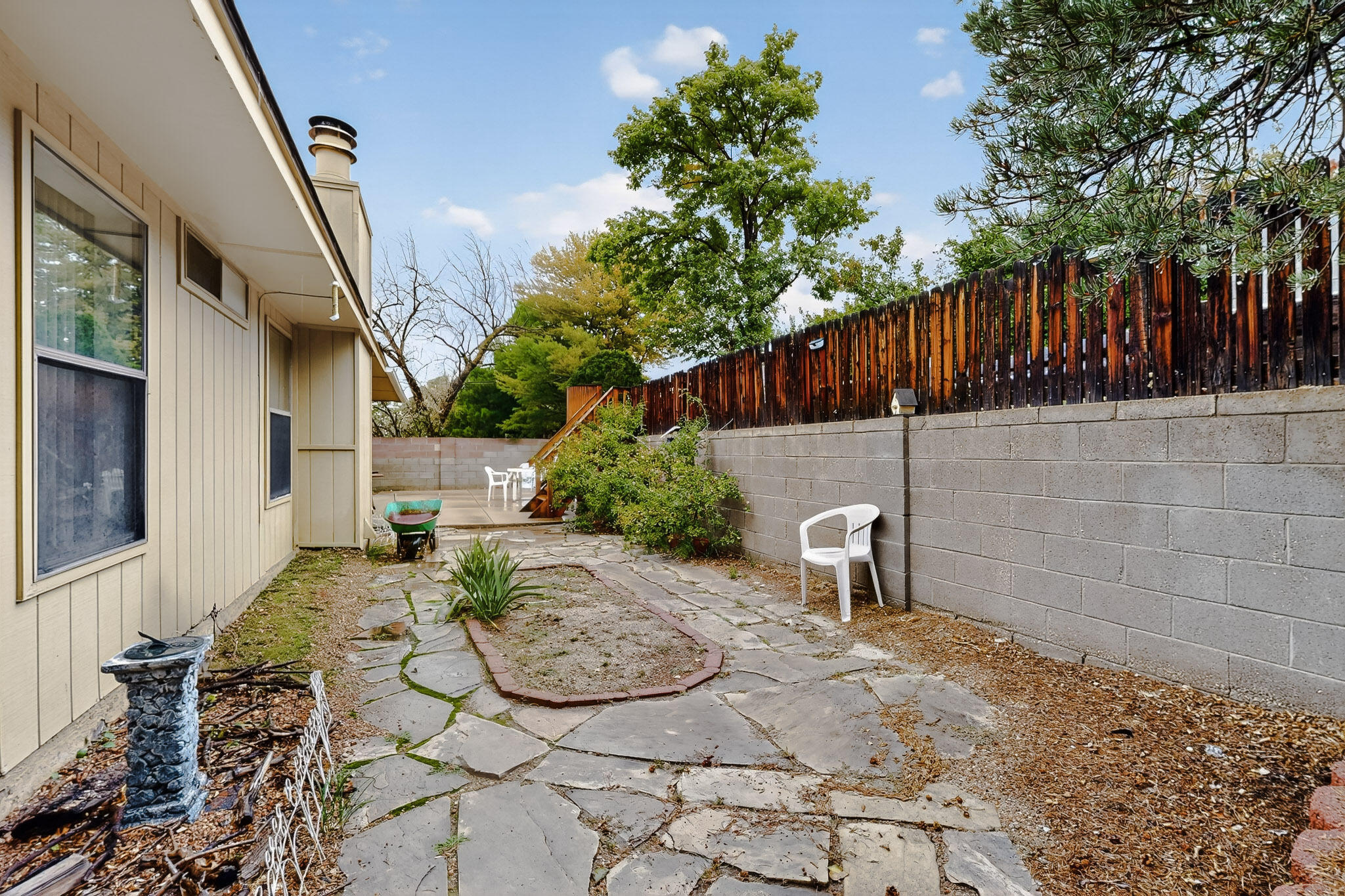 1322 Monte Largo Drive NE