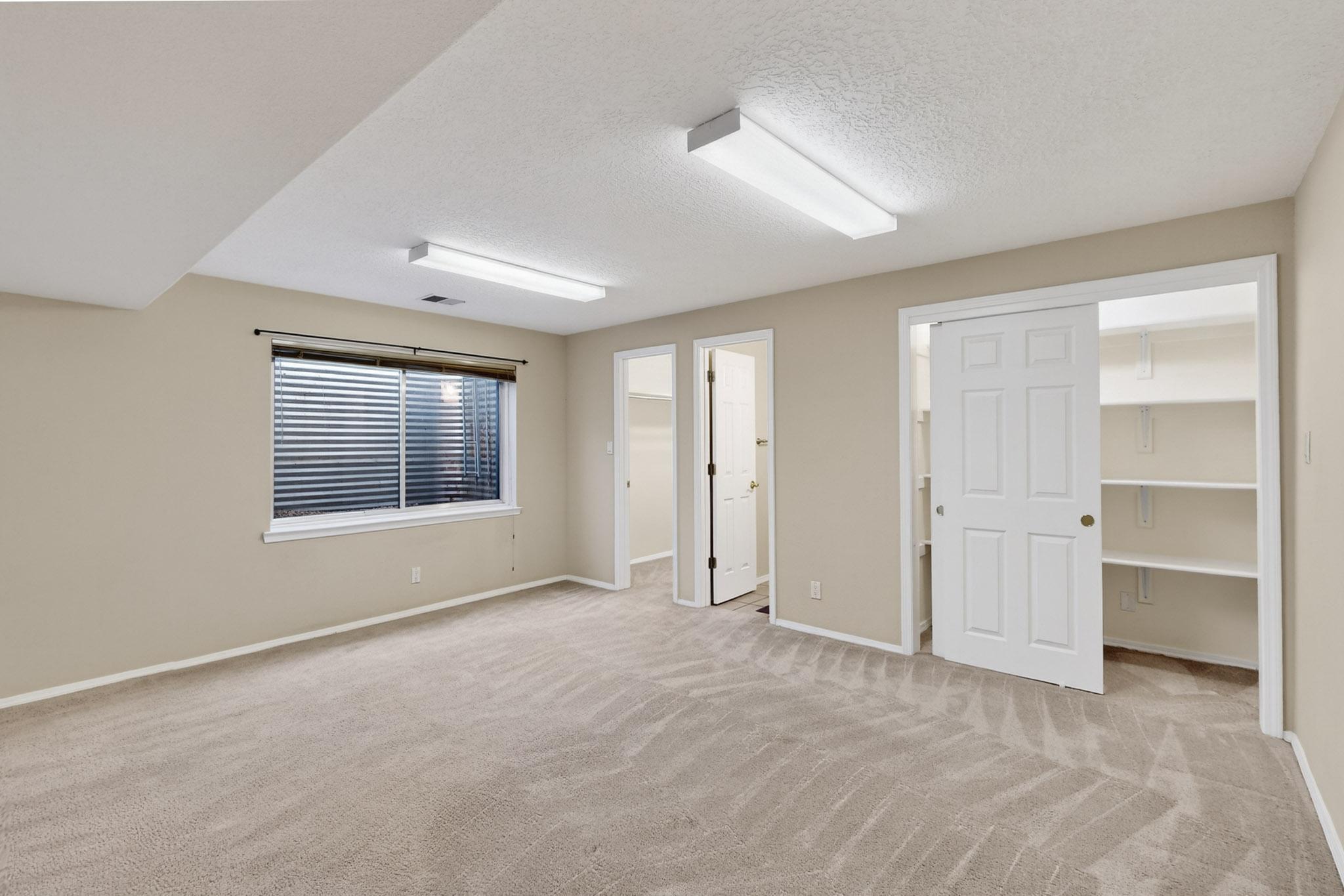 8712 NEW HAMPTON Road NE