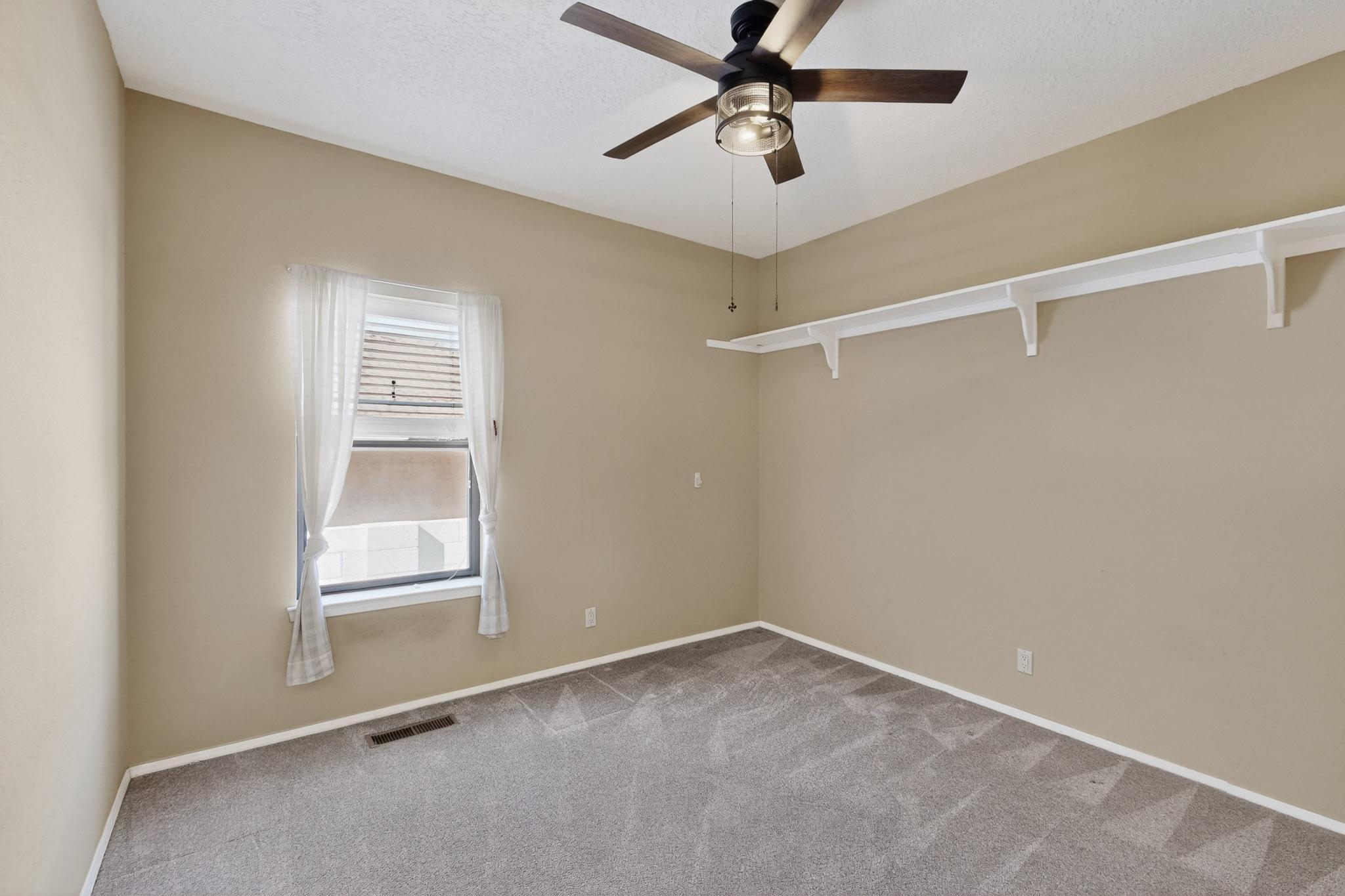 8712 NEW HAMPTON Road NE