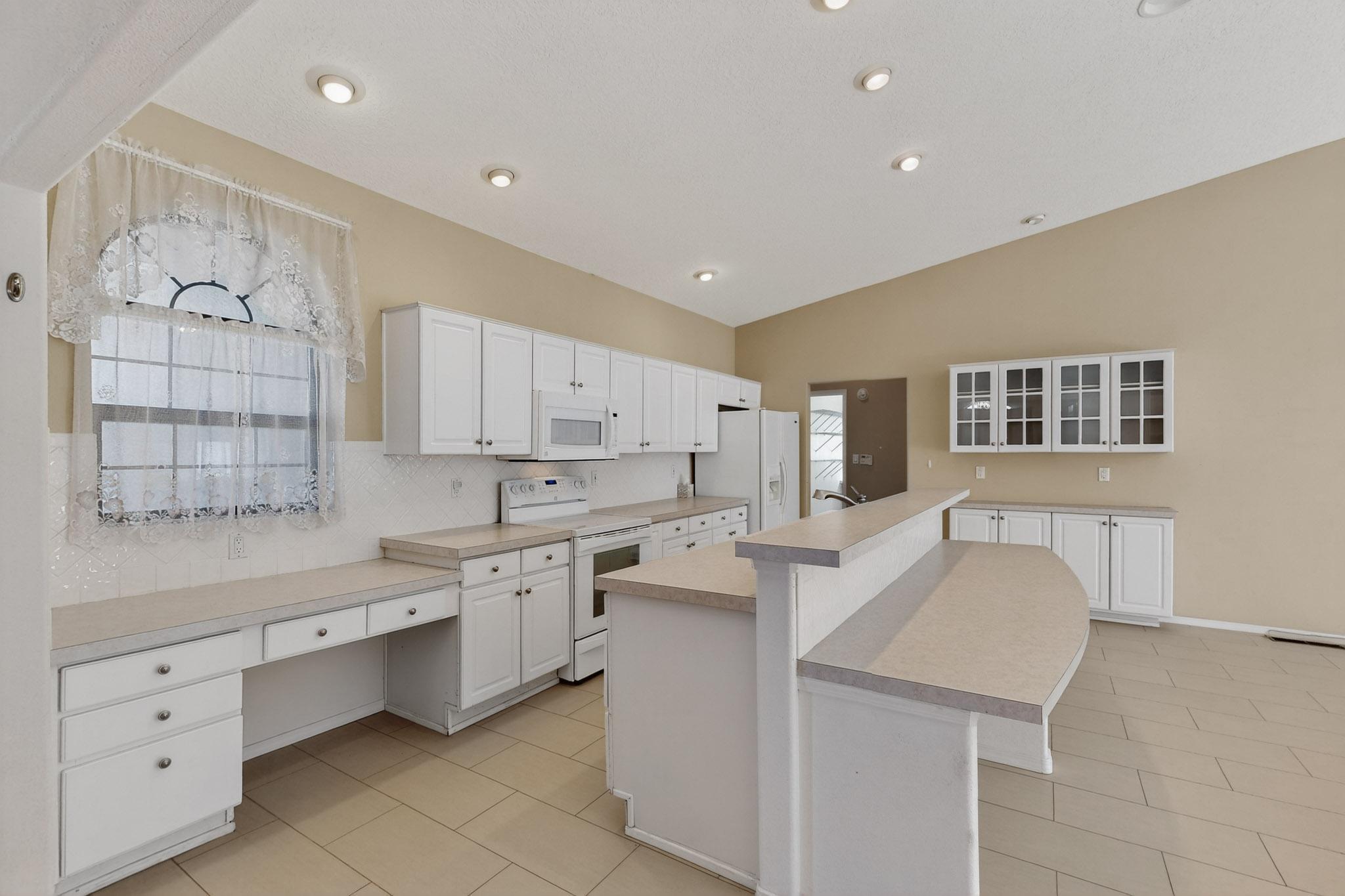 8712 NEW HAMPTON Road NE