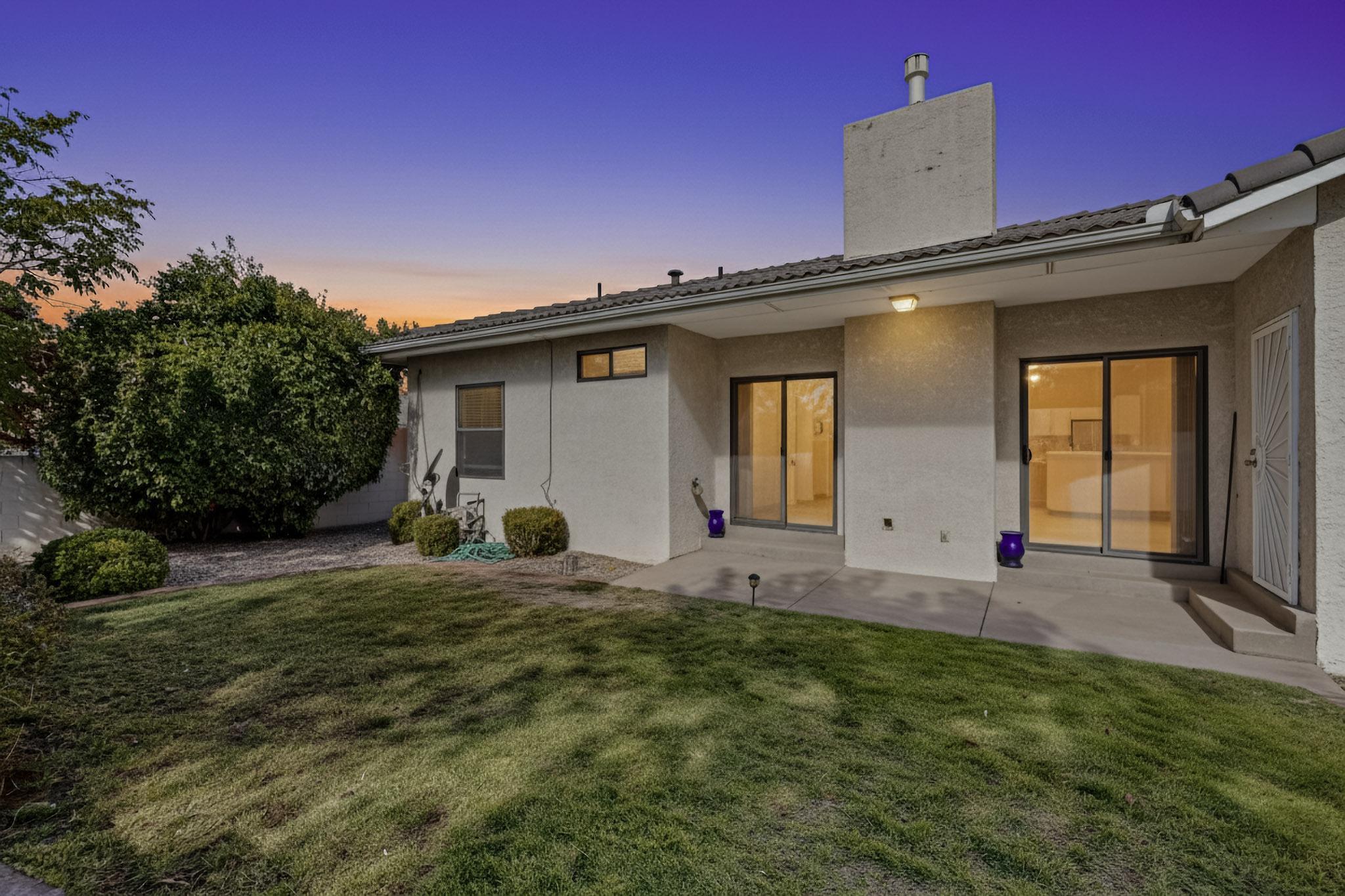 8712 NEW HAMPTON Road NE