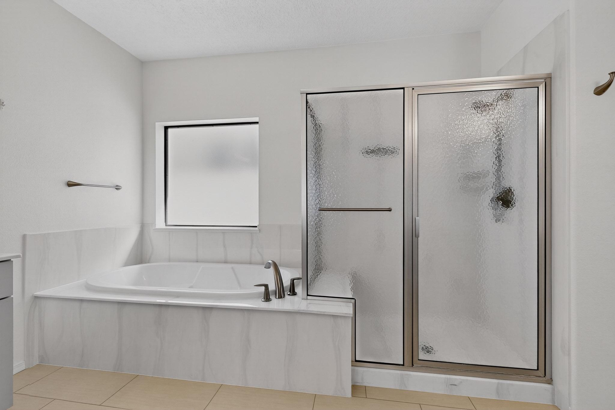 8712 NEW HAMPTON Road NE