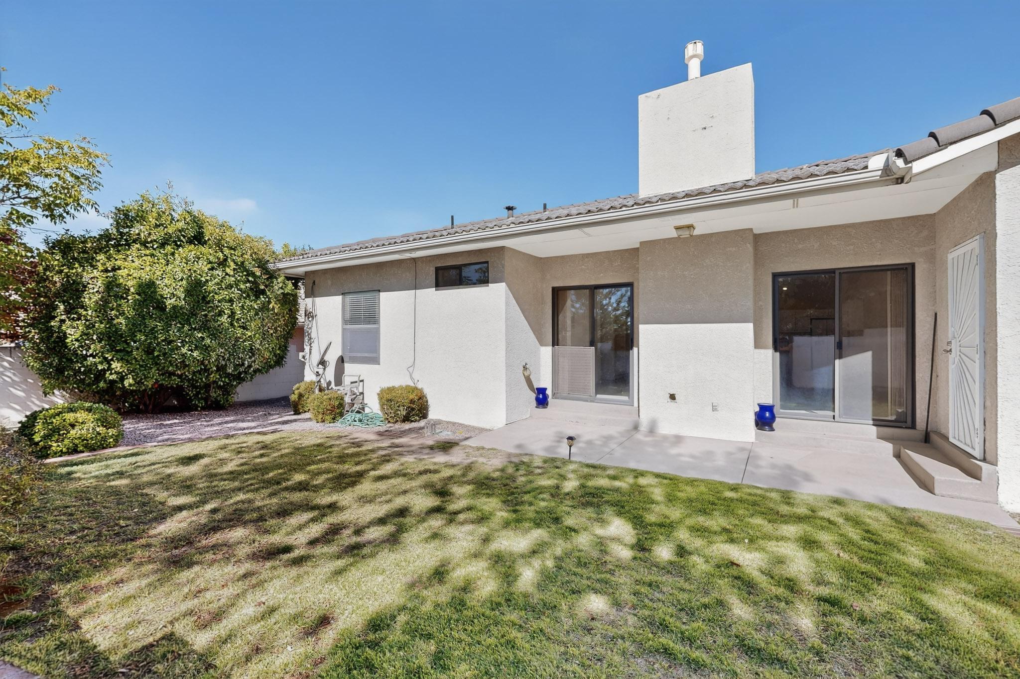 8712 NEW HAMPTON Road NE