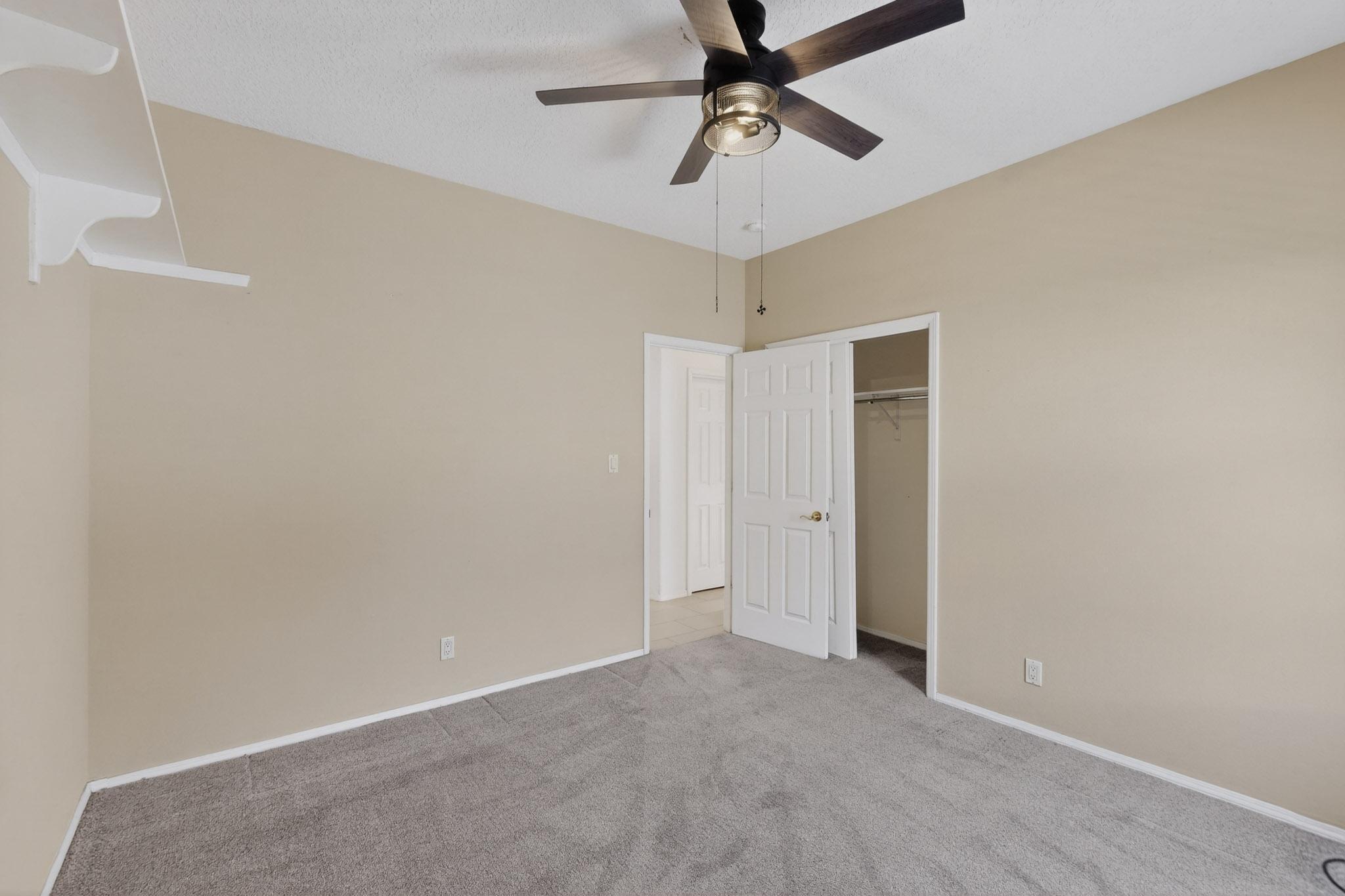 8712 NEW HAMPTON Road NE