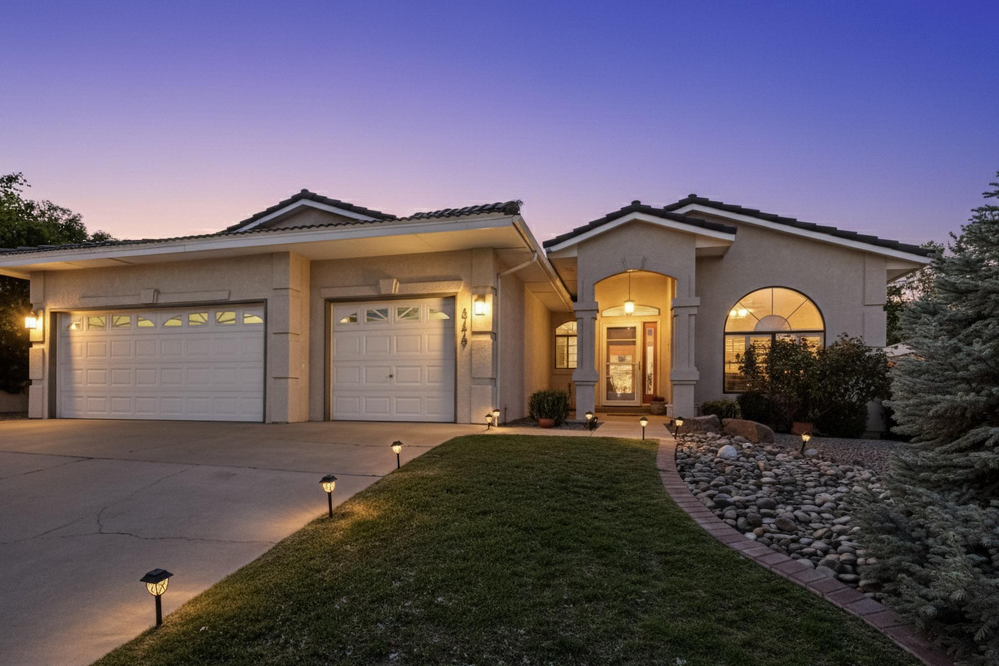 8712 NEW HAMPTON Road NE