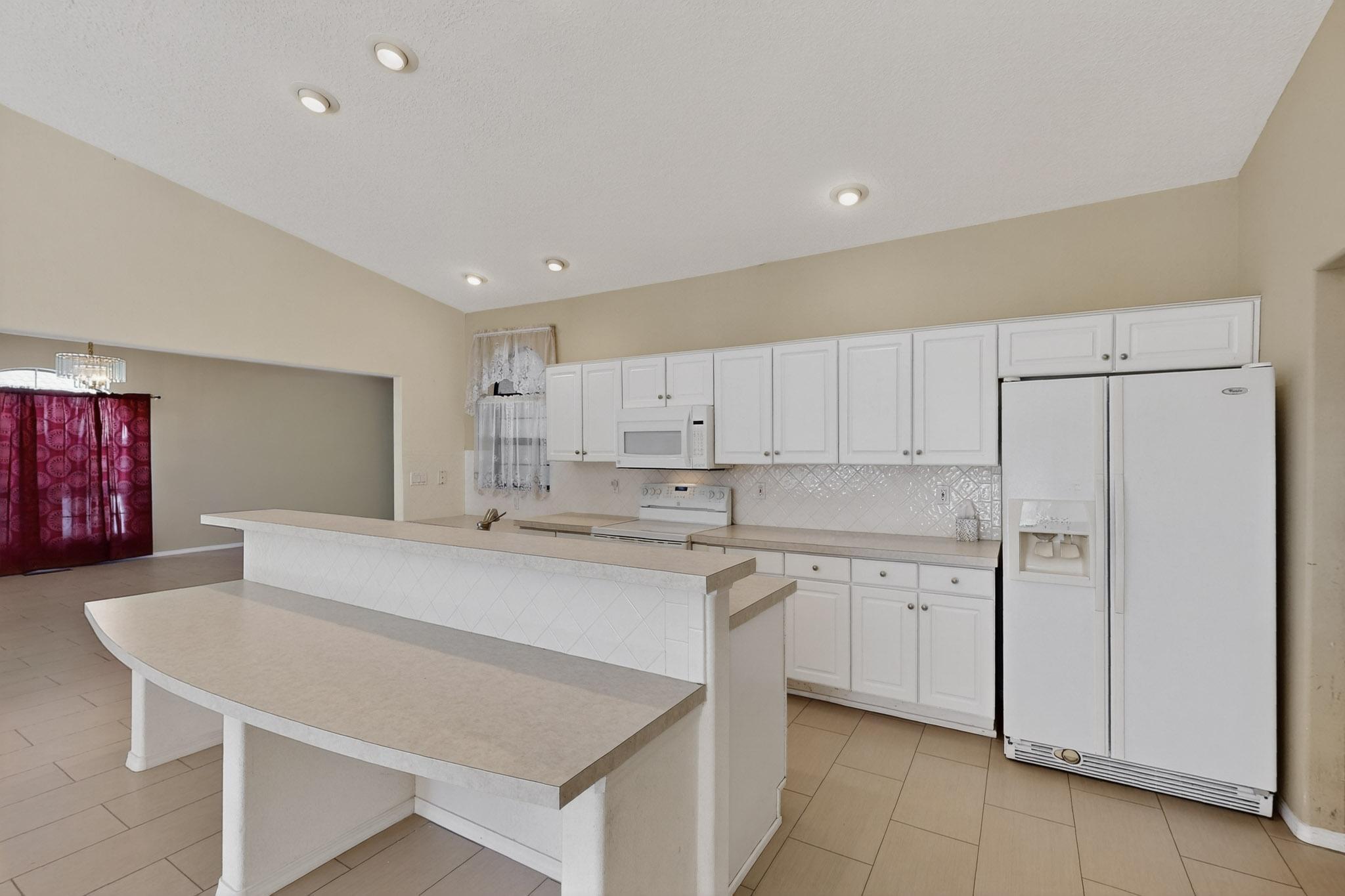 8712 NEW HAMPTON Road NE