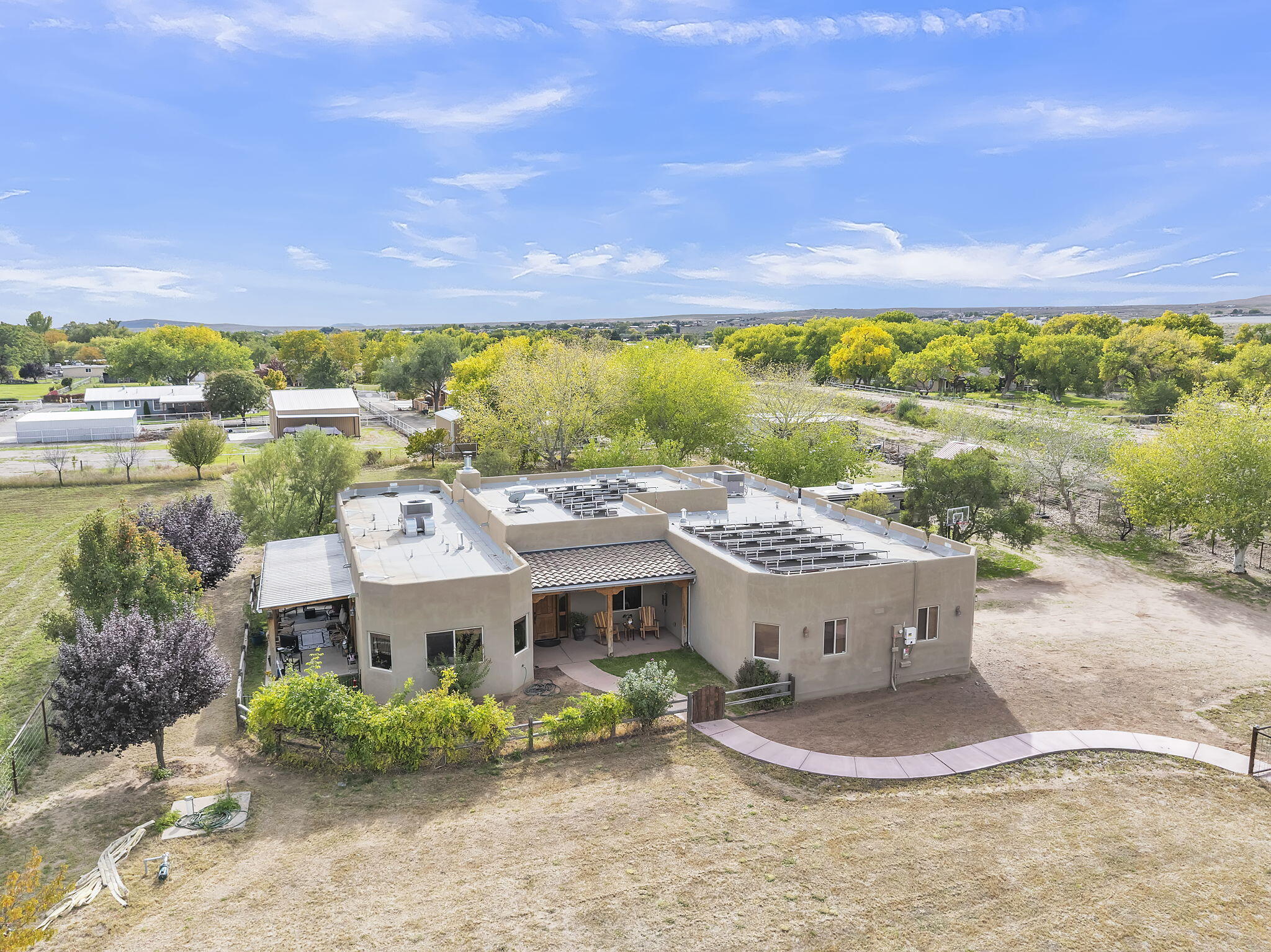 2620 Pajarito Road SW