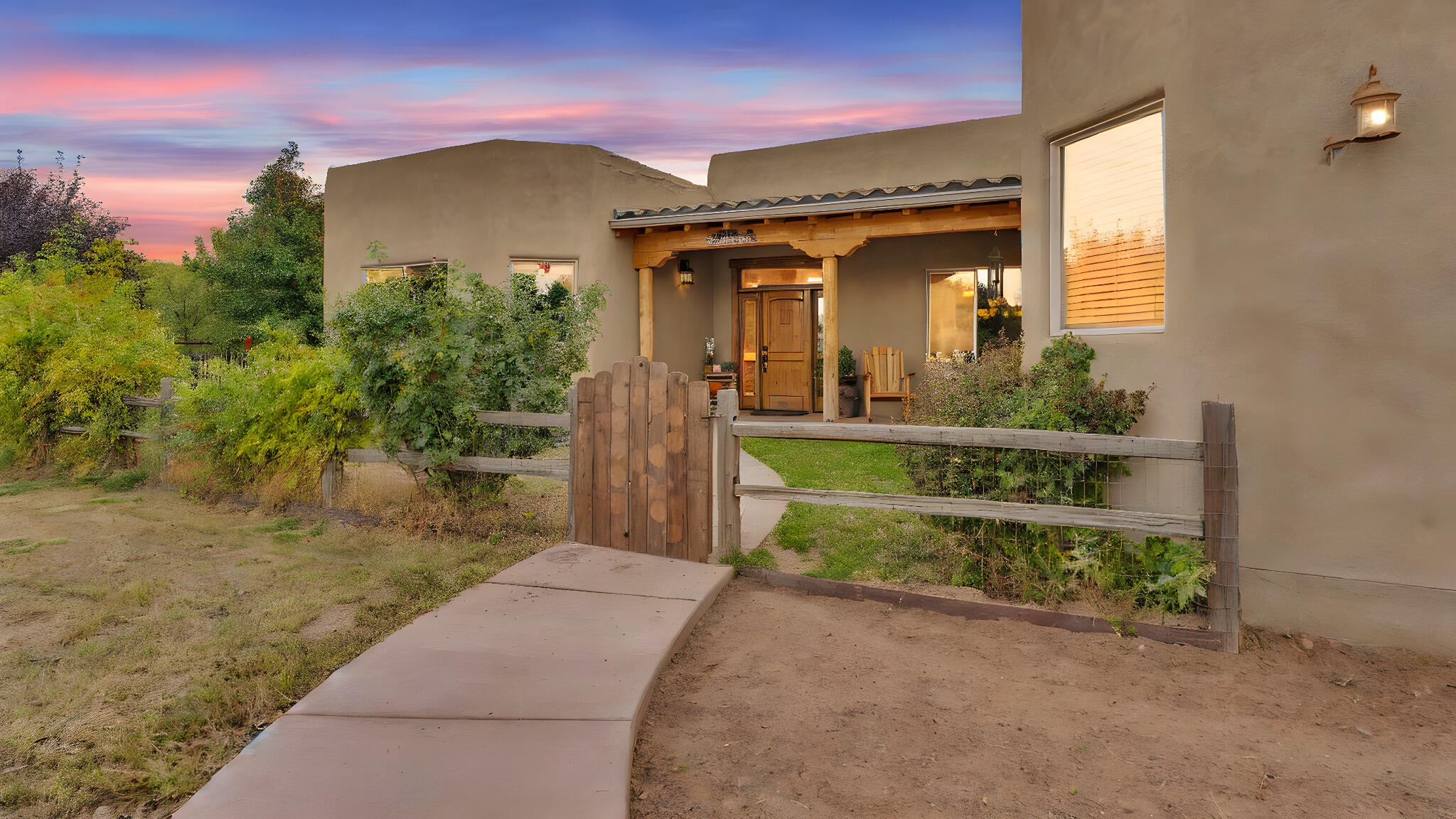 2620 Pajarito Road SW