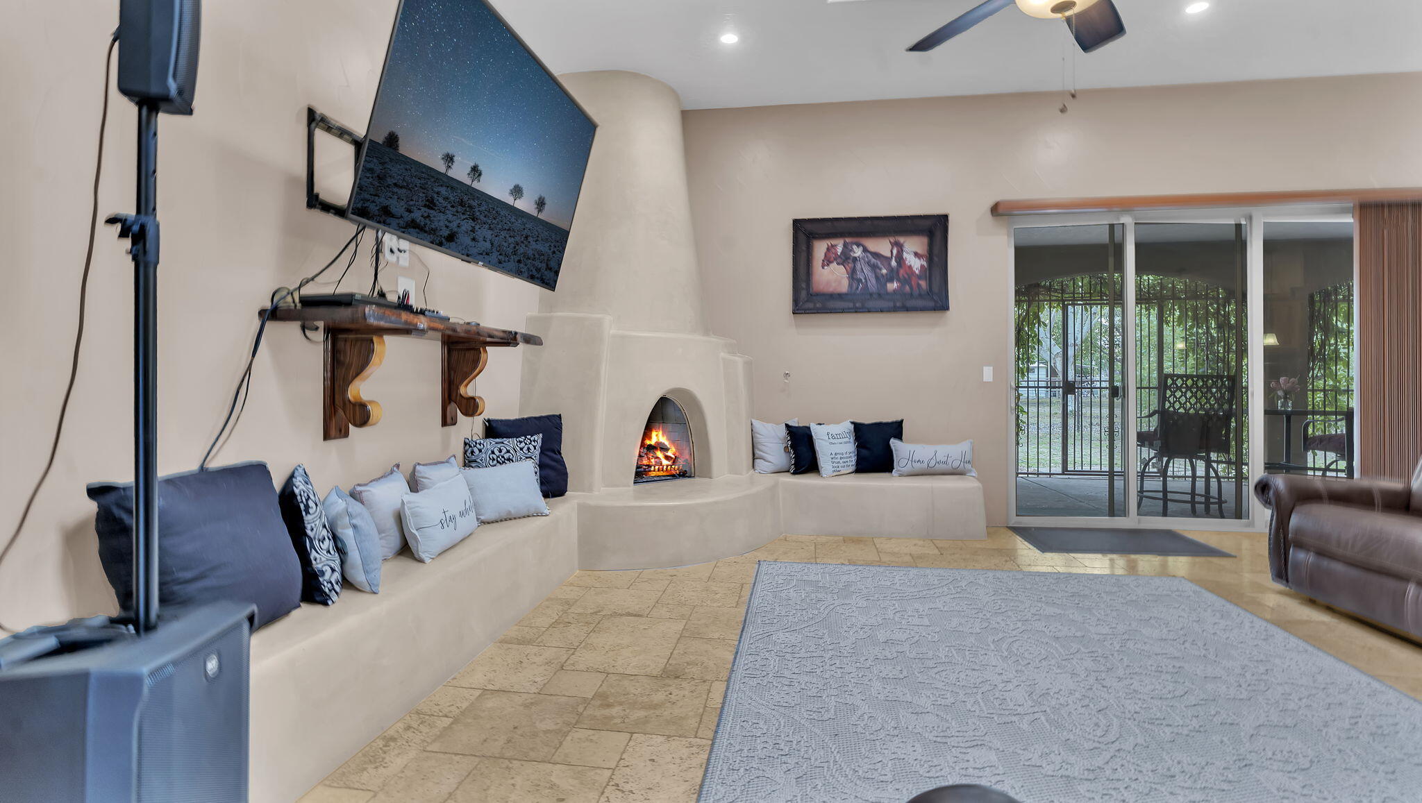 2620 Pajarito Road SW