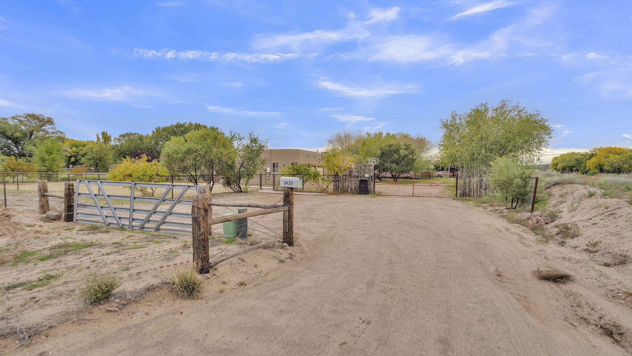 2620 Pajarito Road SW