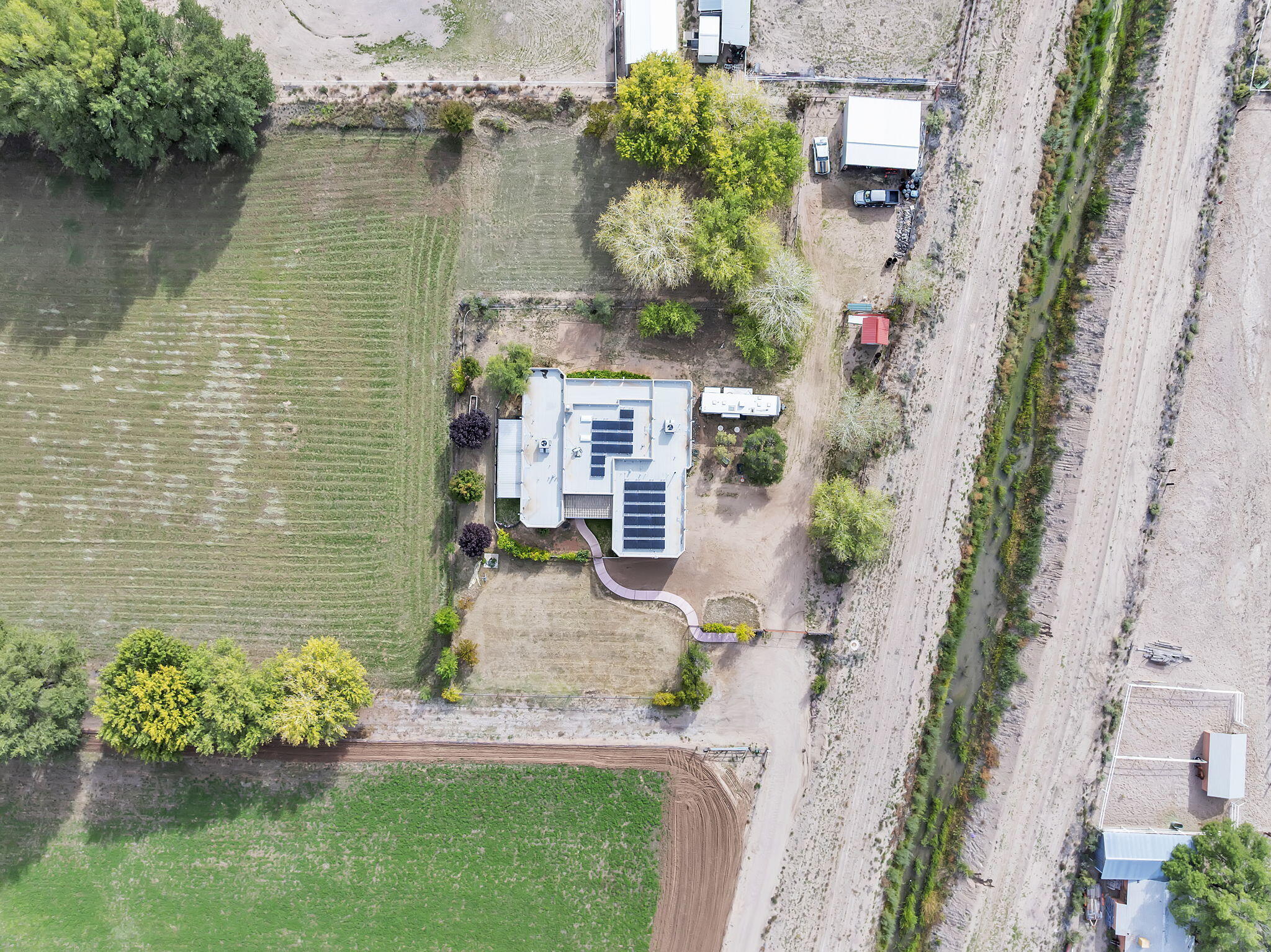 2620 Pajarito Road SW