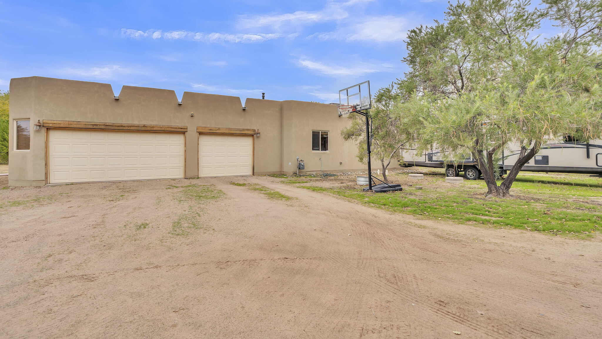 2620 Pajarito Road SW