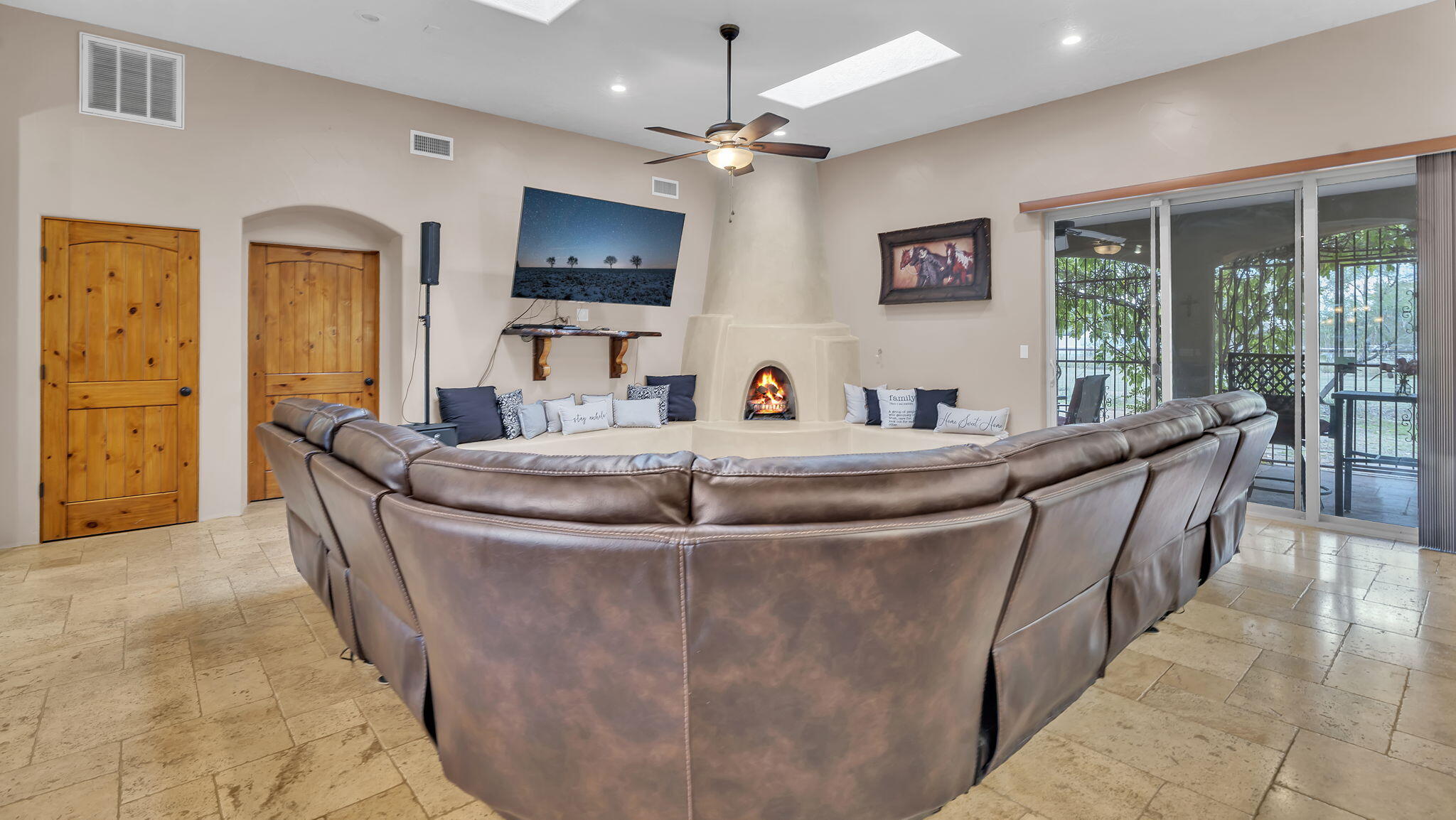 2620 Pajarito Road SW