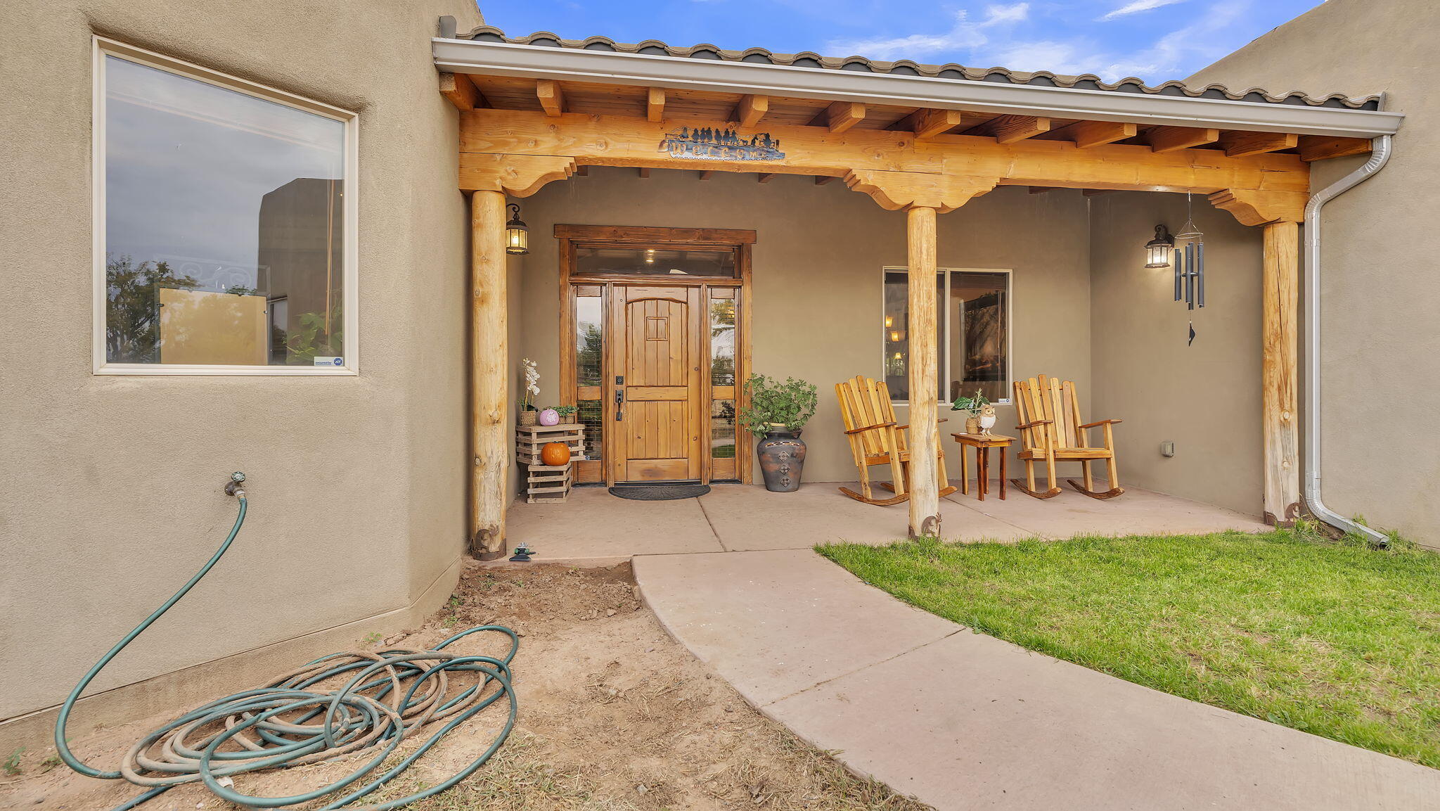 2620 Pajarito Road SW